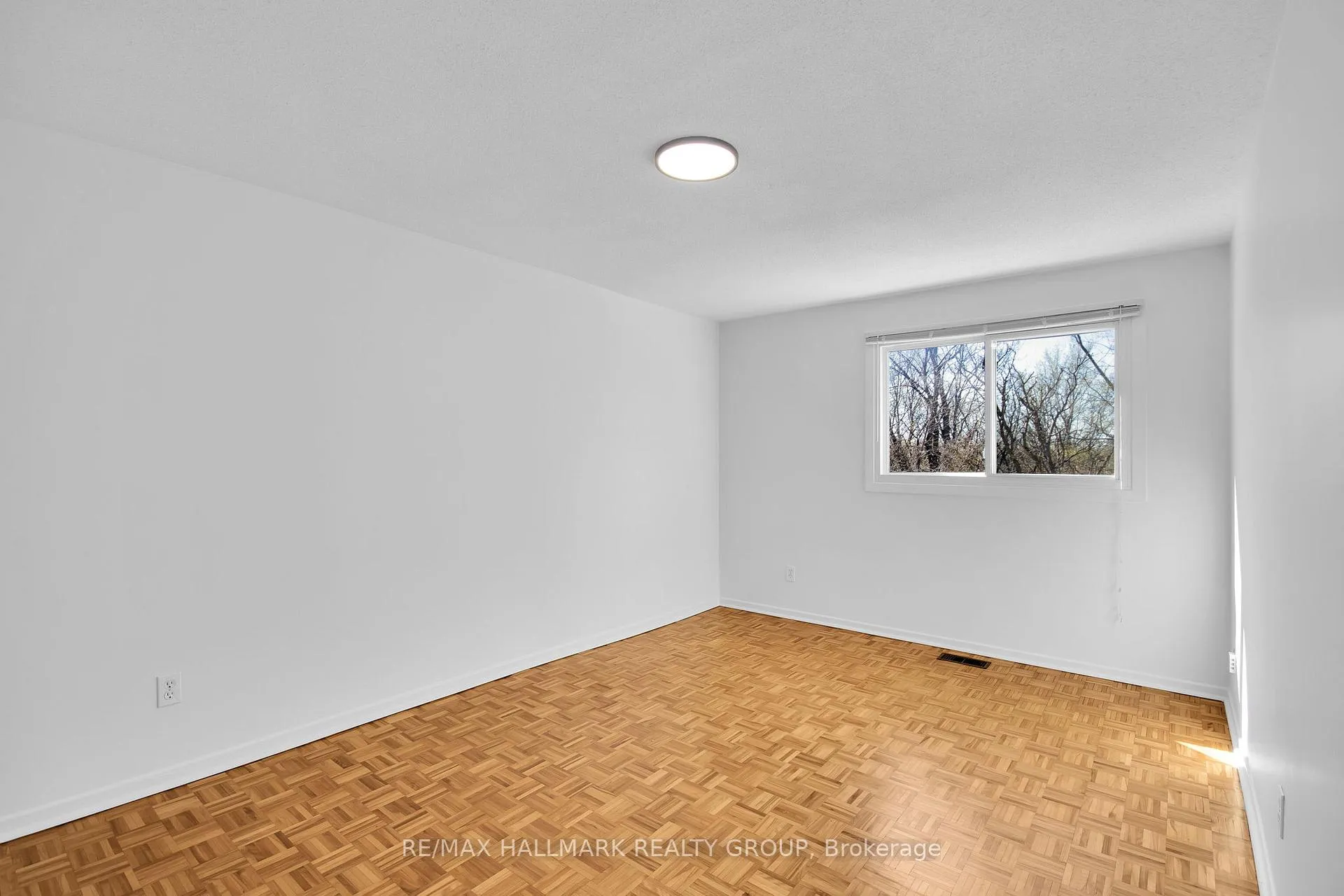 Photo 14 of 338 Stone Quarry Private, Ottawa, Carson Meadows — HOMEH