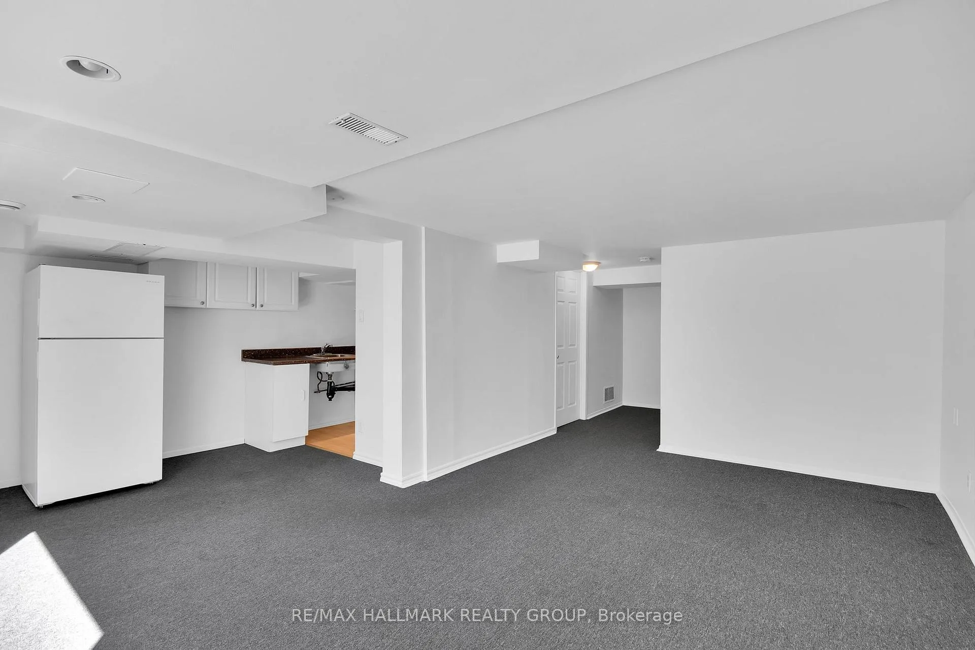 Photo 18 of 338 Stone Quarry Private, Ottawa, Carson Meadows — HOMEH
