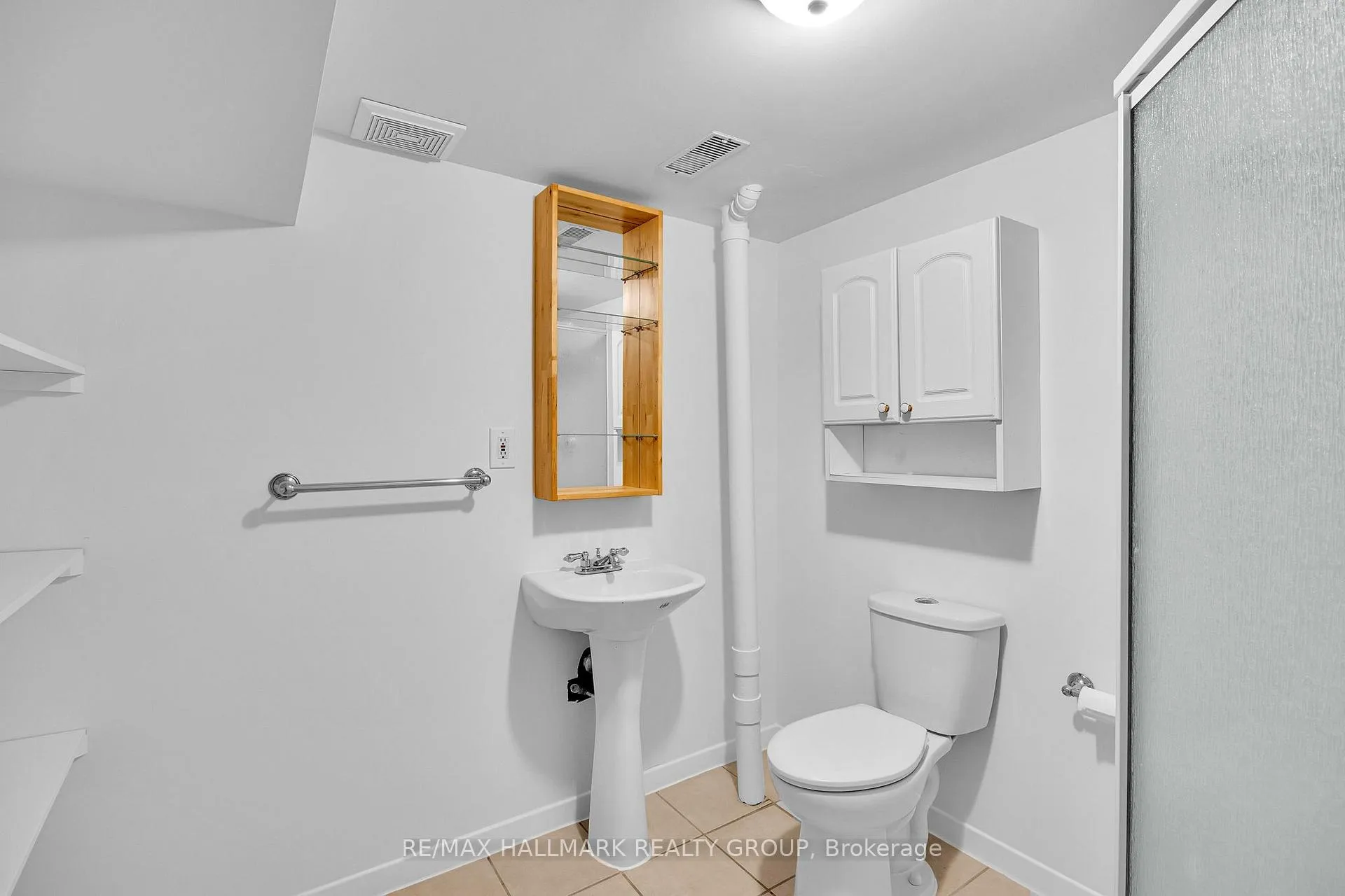 Photo 22 of 338 Stone Quarry Private, Ottawa, Carson Meadows — HOMEH