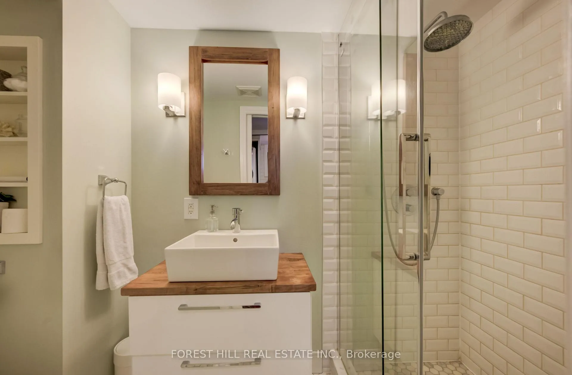 Photo 35 of 48 Aberdeen Road N, Cambridge — HOMEH