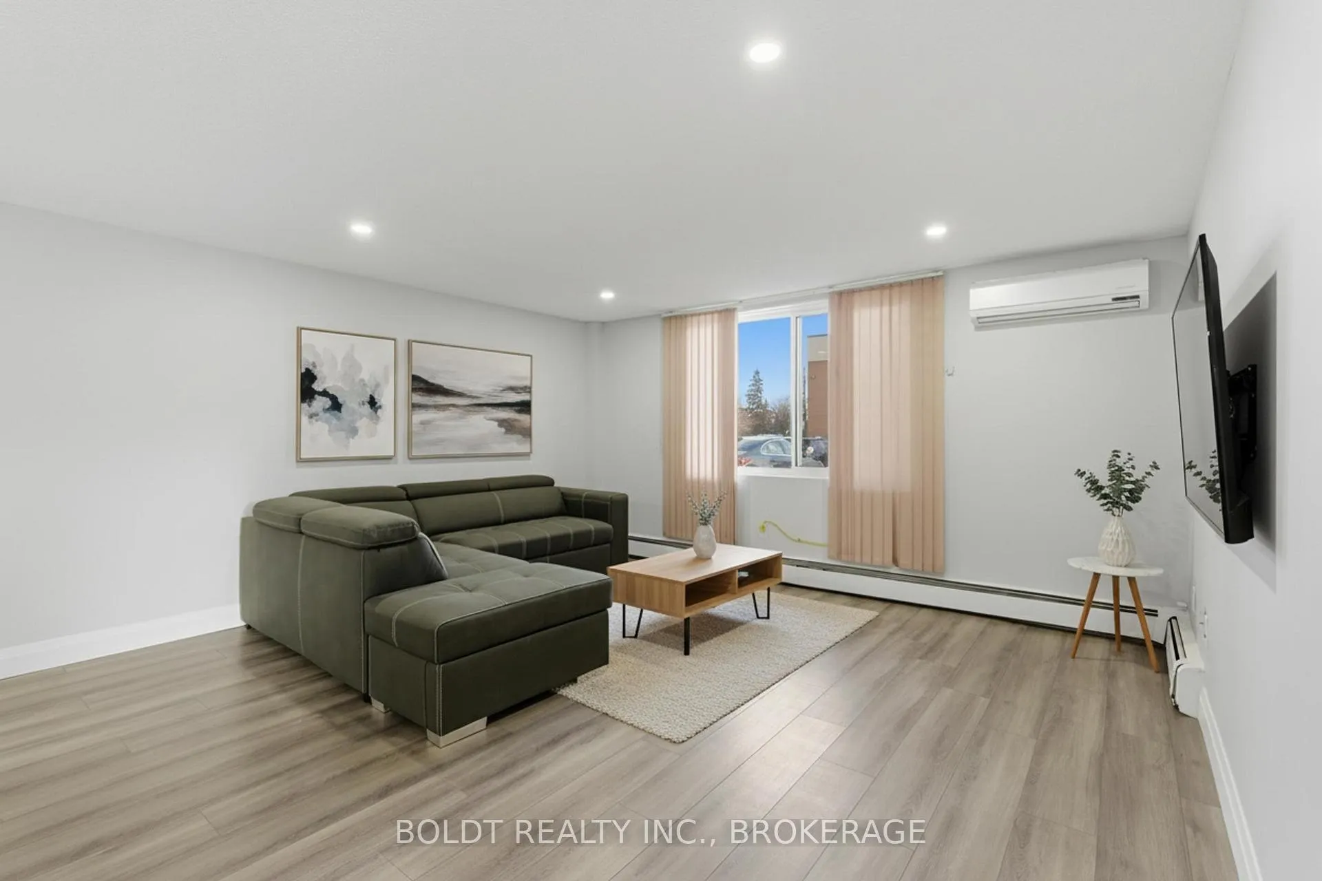 Photo 9 of Unit 107, 264 Grantham Avenue, St. Catharines, Carlton/Bunting — HOMEH