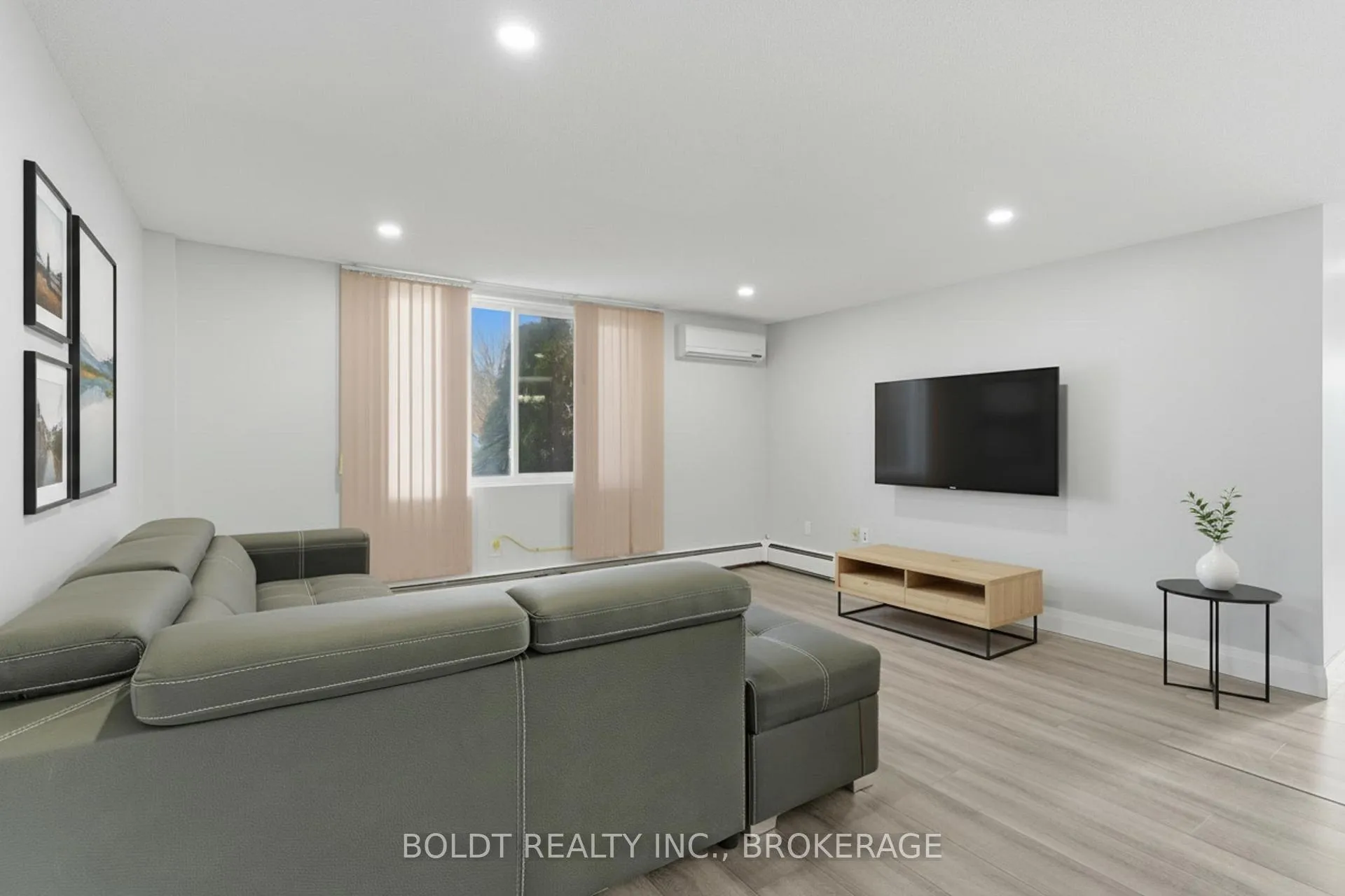 Photo 11 of Unit 107, 264 Grantham Avenue, St. Catharines, Carlton/Bunting — HOMEH
