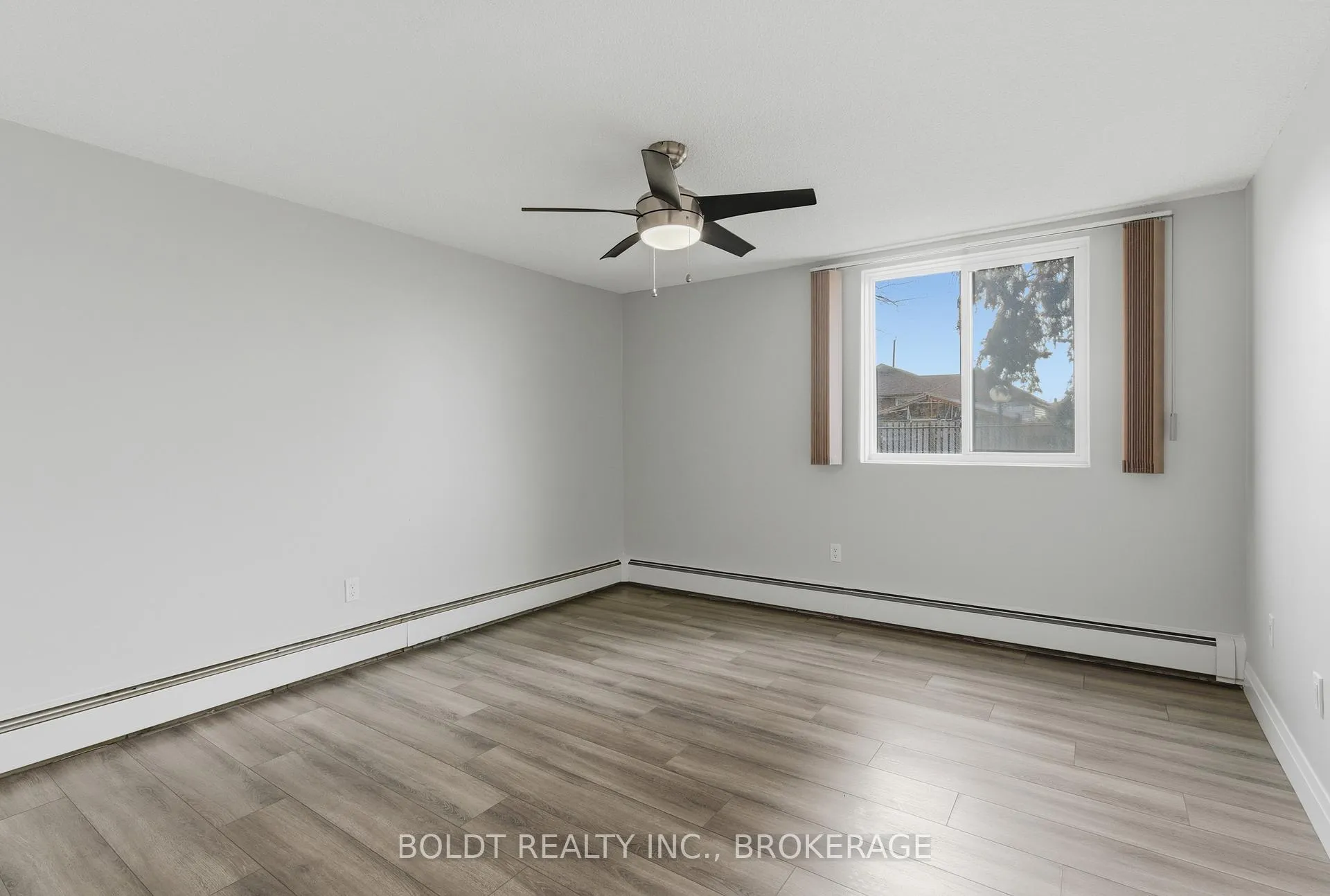 Photo 15 of Unit 107, 264 Grantham Avenue, St. Catharines, Carlton/Bunting — HOMEH