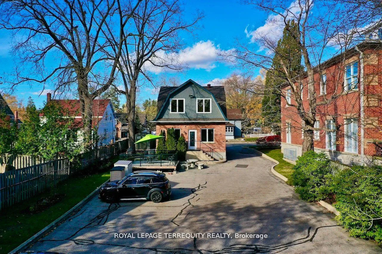 Photo 5 of 567 Kingston Road W, Ajax, Central West — HOMEH