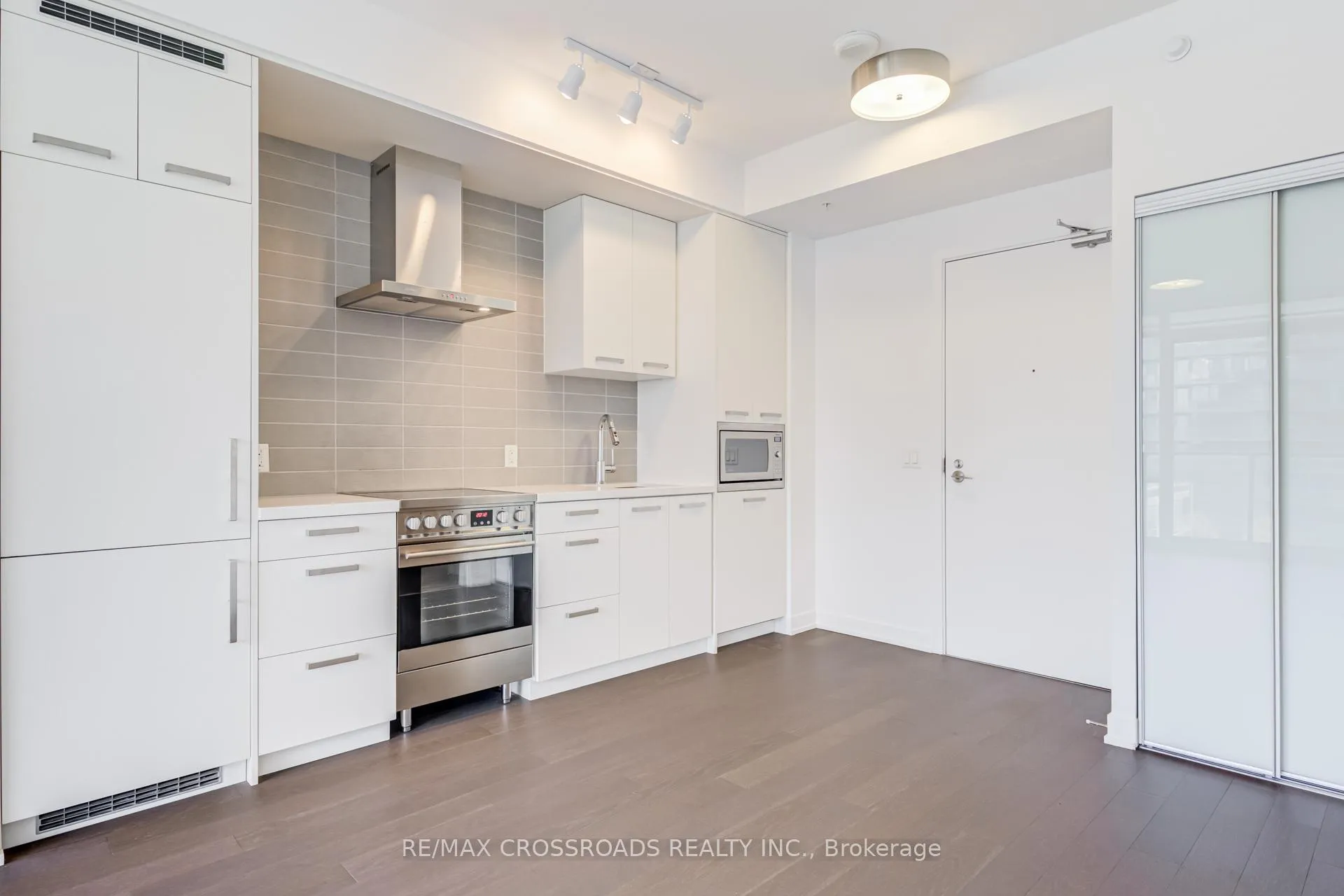 Photo 10 of Unit S612, 455 Front Street E, Toronto, Waterfront Communities — HOMEH