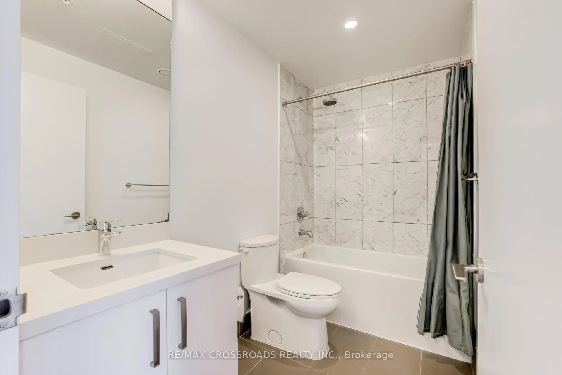 Photo 14 of Unit S612, 455 Front Street E, Toronto, Waterfront Communities — HOMEH