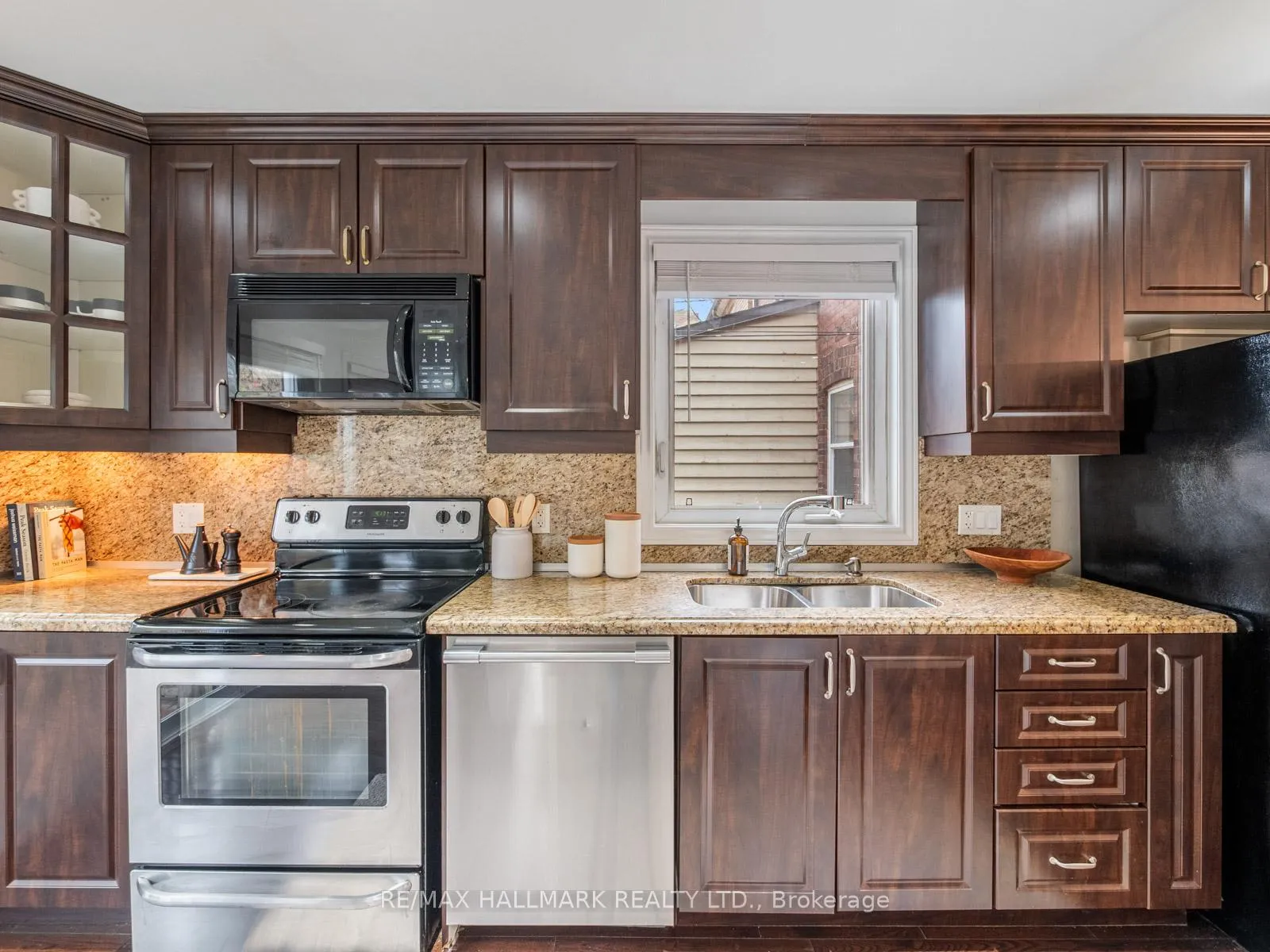 Photo 16 of 144 Floyd Avenue, Toronto, Broadview North — HOMEH
