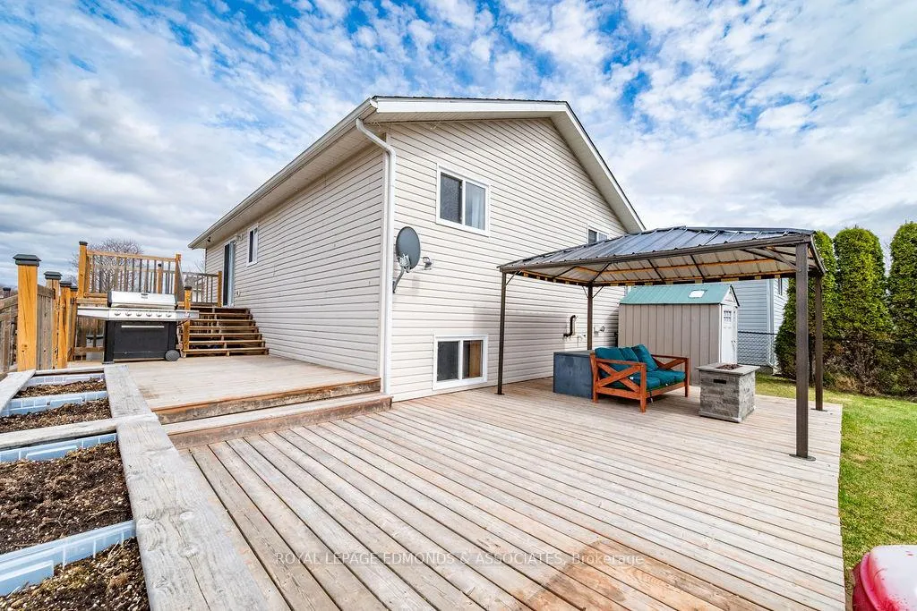 Photo 37 of 416 Sweezey Court, Pembroke, Pembroke — HOMEH