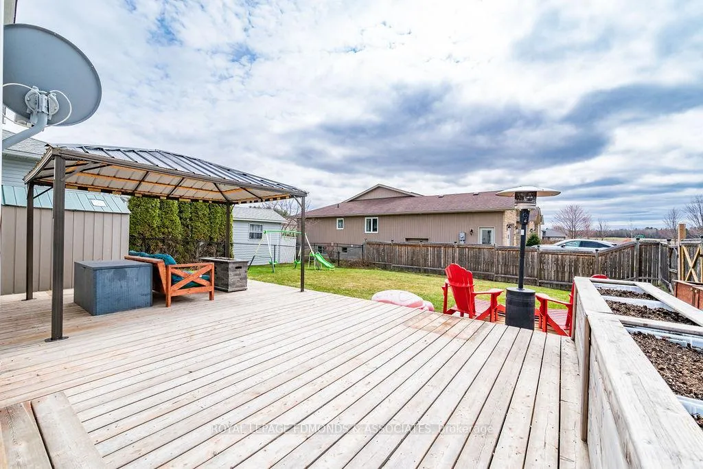 Photo 40 of 416 Sweezey Court, Pembroke, Pembroke — HOMEH