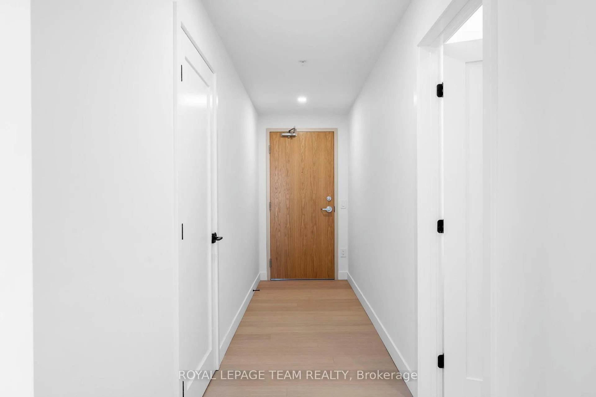 Photo 3 of Unit 507, 398 Roosevelt Avenue, Ottawa, Westboro West — HOMEH