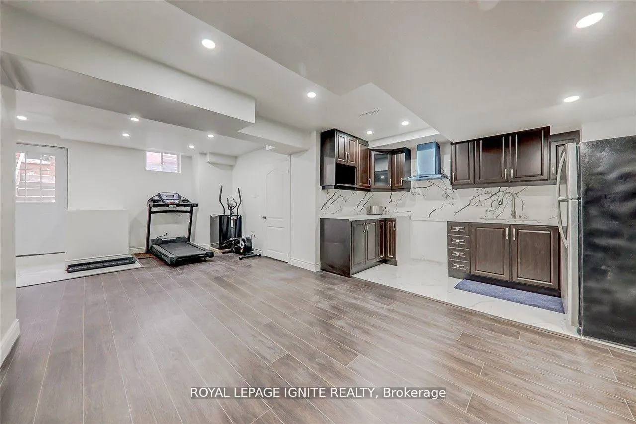 Photo 3 of Unit Bsmt, 114 Lawrence Pilkington Avenue, Markham, Cornell — HOMEH