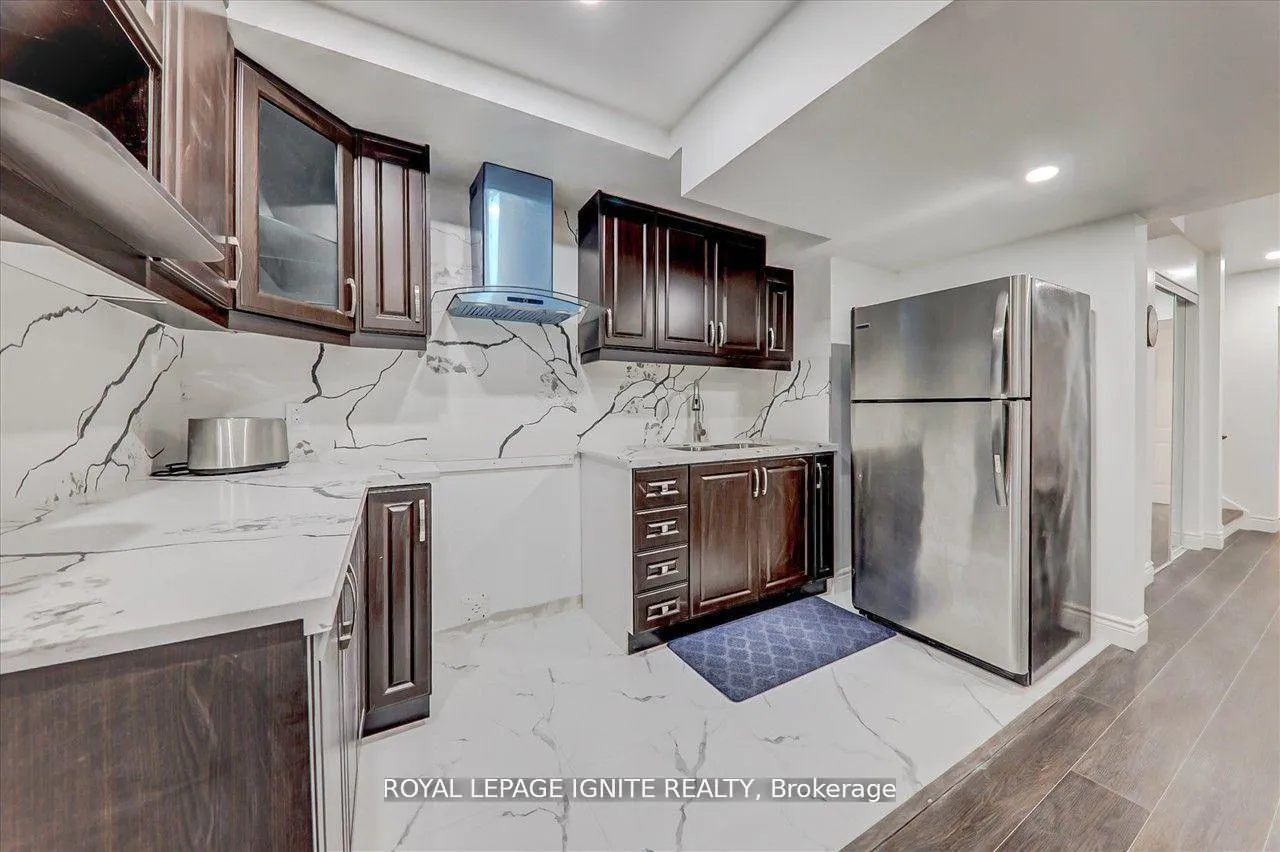 Photo 4 of Unit Bsmt, 114 Lawrence Pilkington Avenue, Markham, Cornell — HOMEH