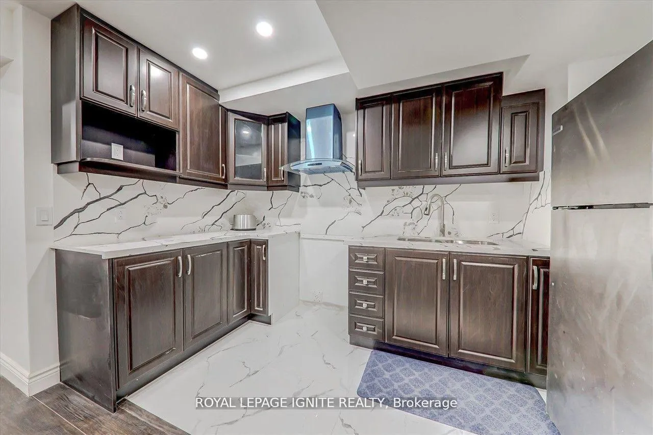 Photo 5 of Unit Bsmt, 114 Lawrence Pilkington Avenue, Markham, Cornell — HOMEH