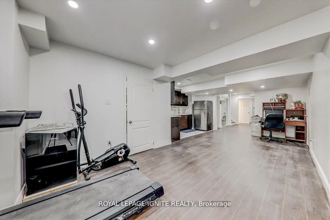 Photo 7 of Unit Bsmt, 114 Lawrence Pilkington Avenue, Markham, Cornell — HOMEH