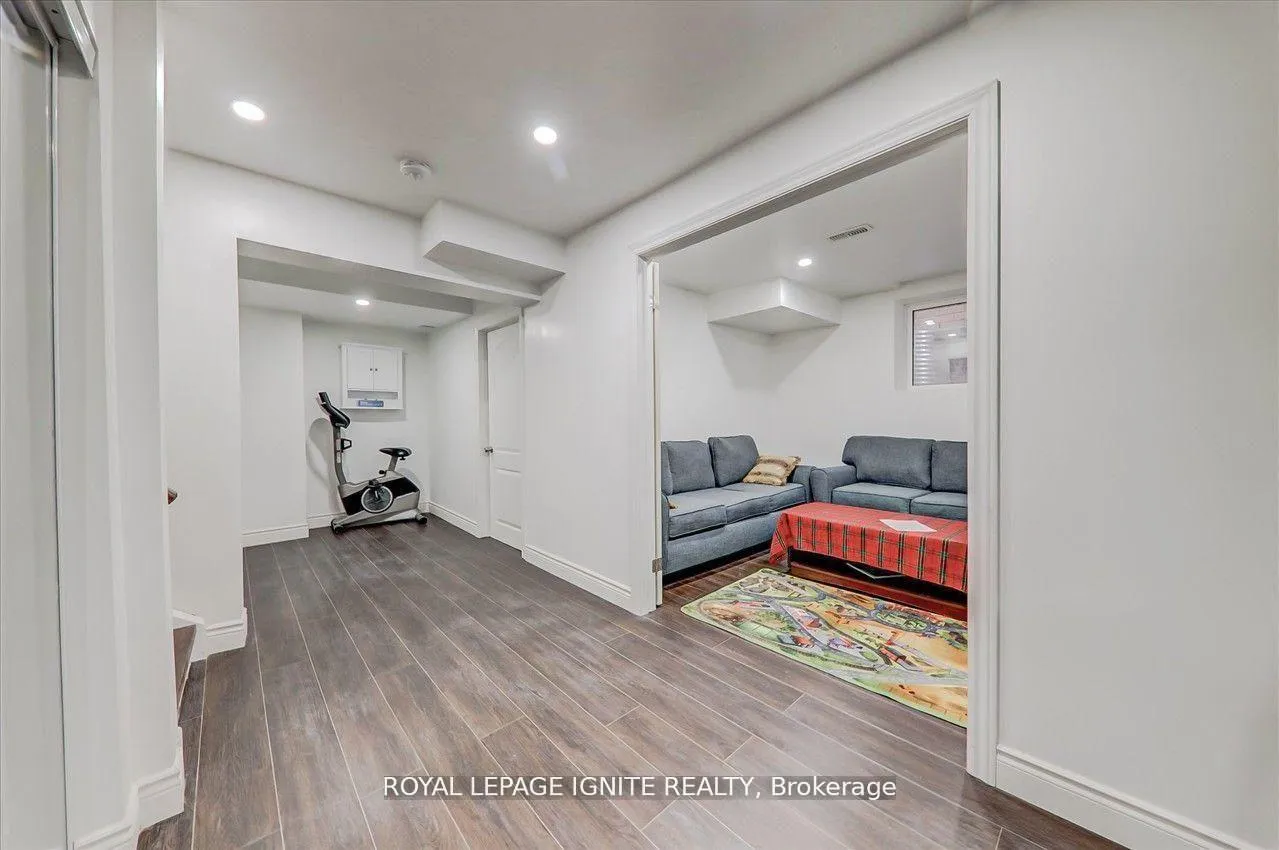 Photo 9 of Unit Bsmt, 114 Lawrence Pilkington Avenue, Markham, Cornell — HOMEH