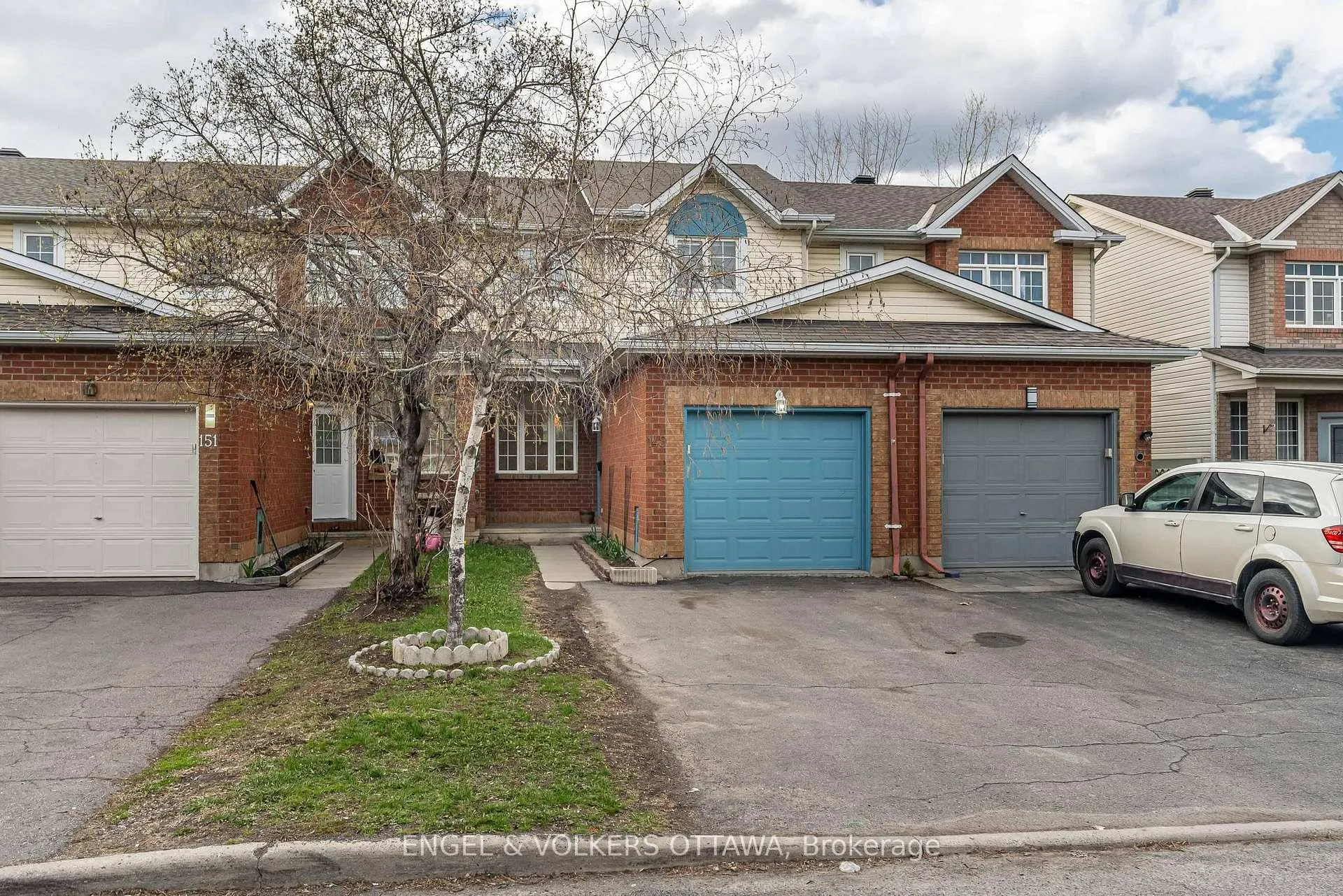 Photo 1 of 149 Duntroon Circle, Ottawa, Hunt Club Park/Greenboro — HOMEH