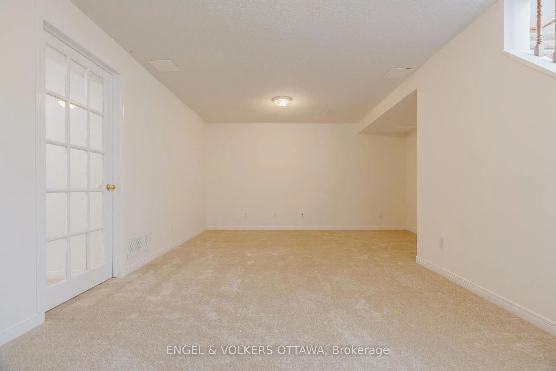 Photo 30 of 149 Duntroon Circle, Ottawa, Hunt Club Park/Greenboro — HOMEH