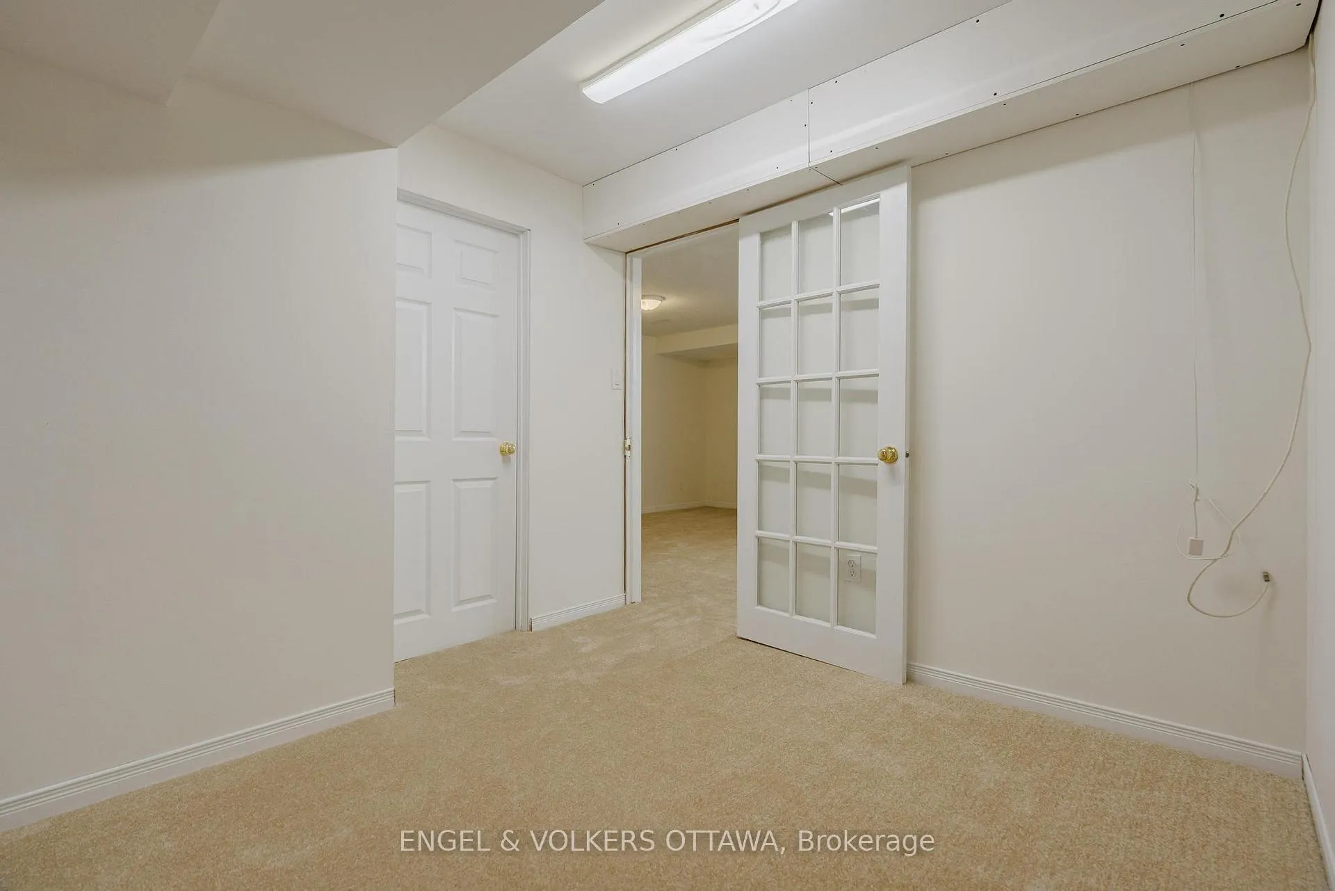 Photo 34 of 149 Duntroon Circle, Ottawa, Hunt Club Park/Greenboro — HOMEH