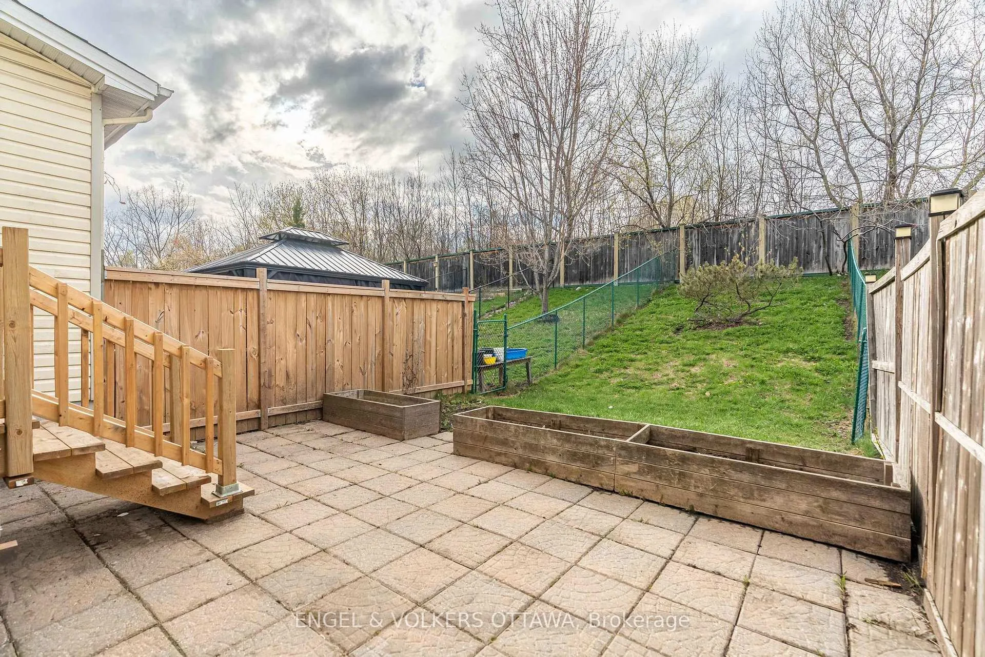 Photo 41 of 149 Duntroon Circle, Ottawa, Hunt Club Park/Greenboro — HOMEH