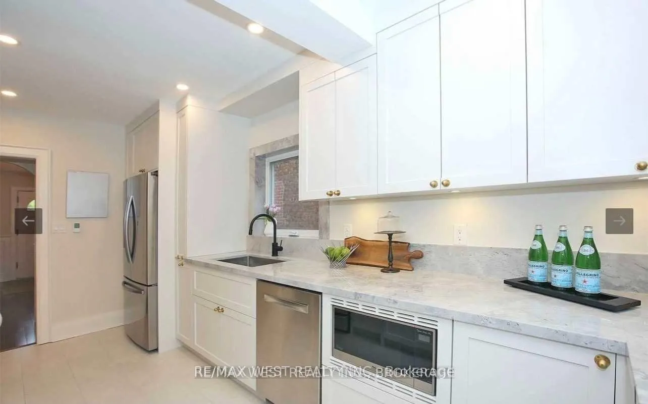 Photo 15 of 472 Roselawn Avenue, Toronto, Lawrence Park South — HOMEH