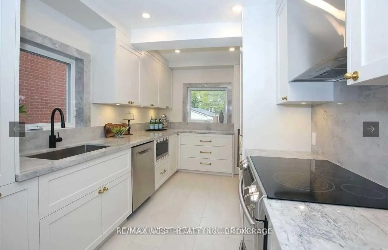 Photo 16 of 472 Roselawn Avenue, Toronto, Lawrence Park South — HOMEH