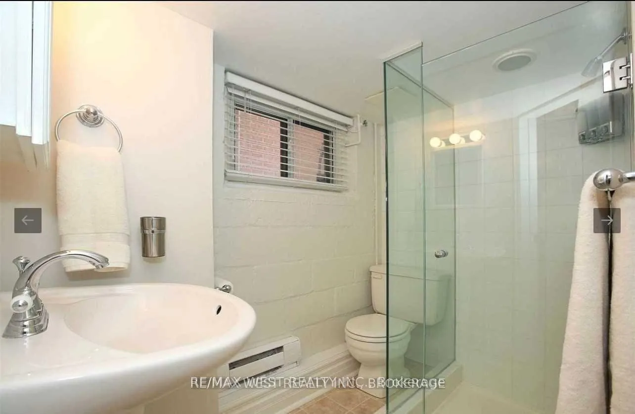Photo 24 of 472 Roselawn Avenue, Toronto, Lawrence Park South — HOMEH