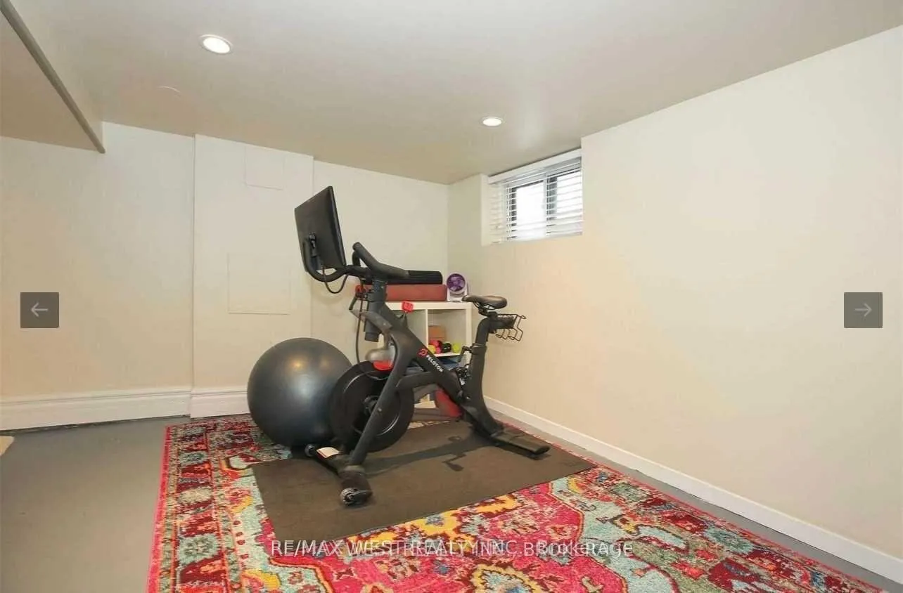 Photo 25 of 472 Roselawn Avenue, Toronto, Lawrence Park South — HOMEH