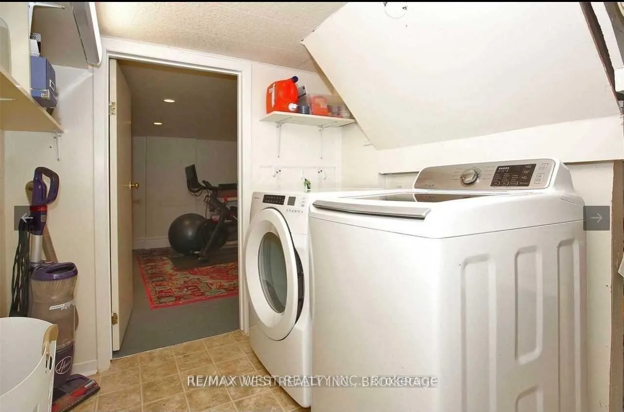 Photo 26 of 472 Roselawn Avenue, Toronto, Lawrence Park South — HOMEH