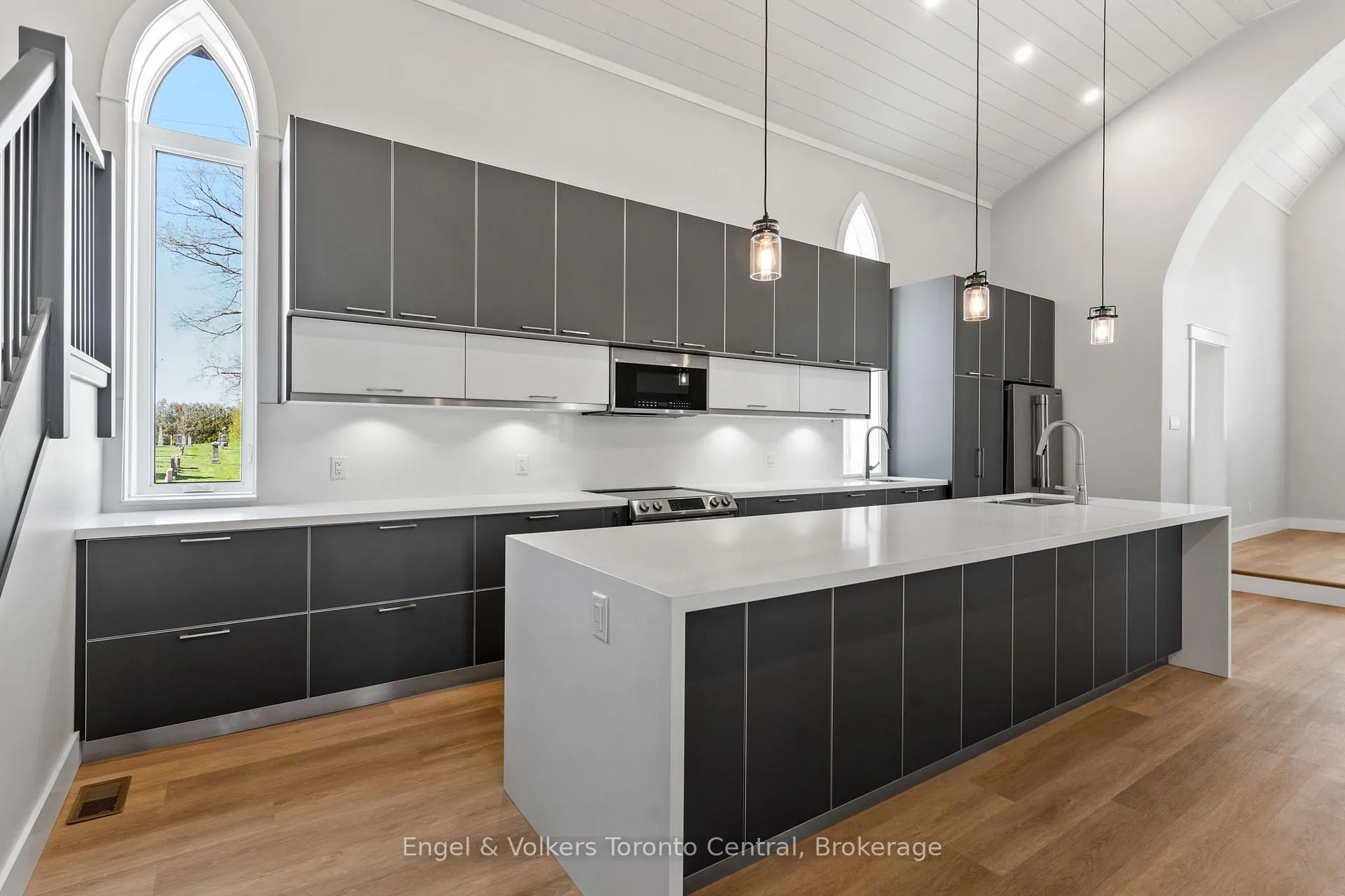 Photo 6 of 57 Crawford Street, Chatsworth — HOMEH
