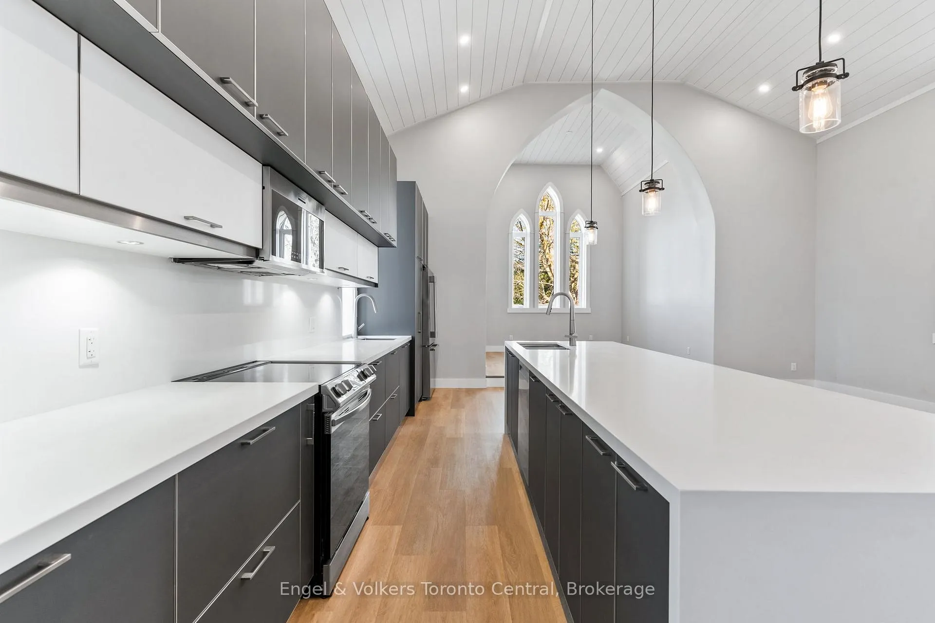 Photo 7 of 57 Crawford Street, Chatsworth — HOMEH