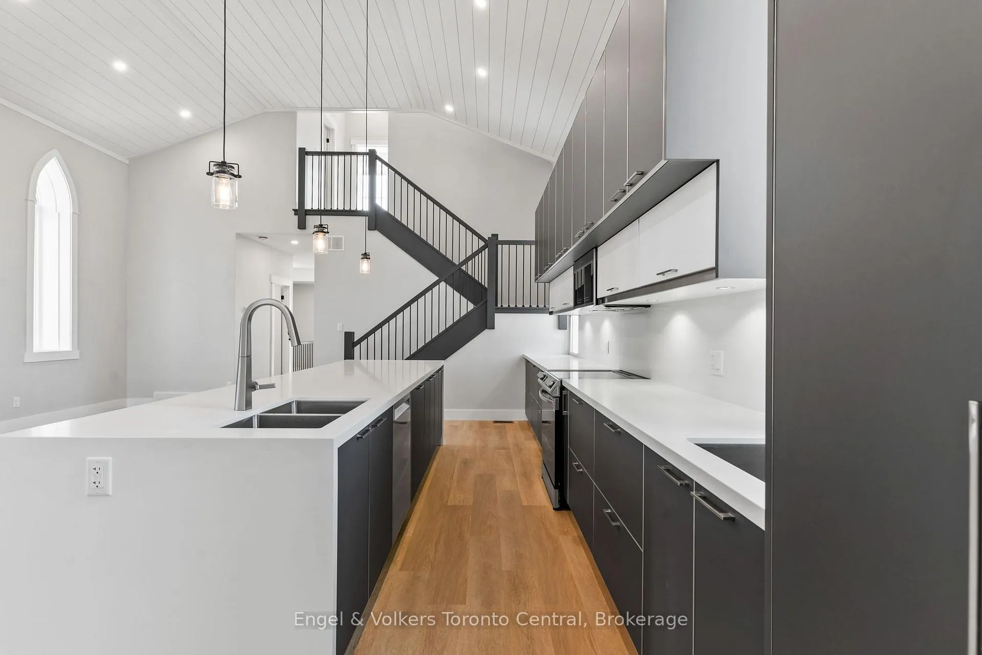 Photo 11 of 57 Crawford Street, Chatsworth — HOMEH