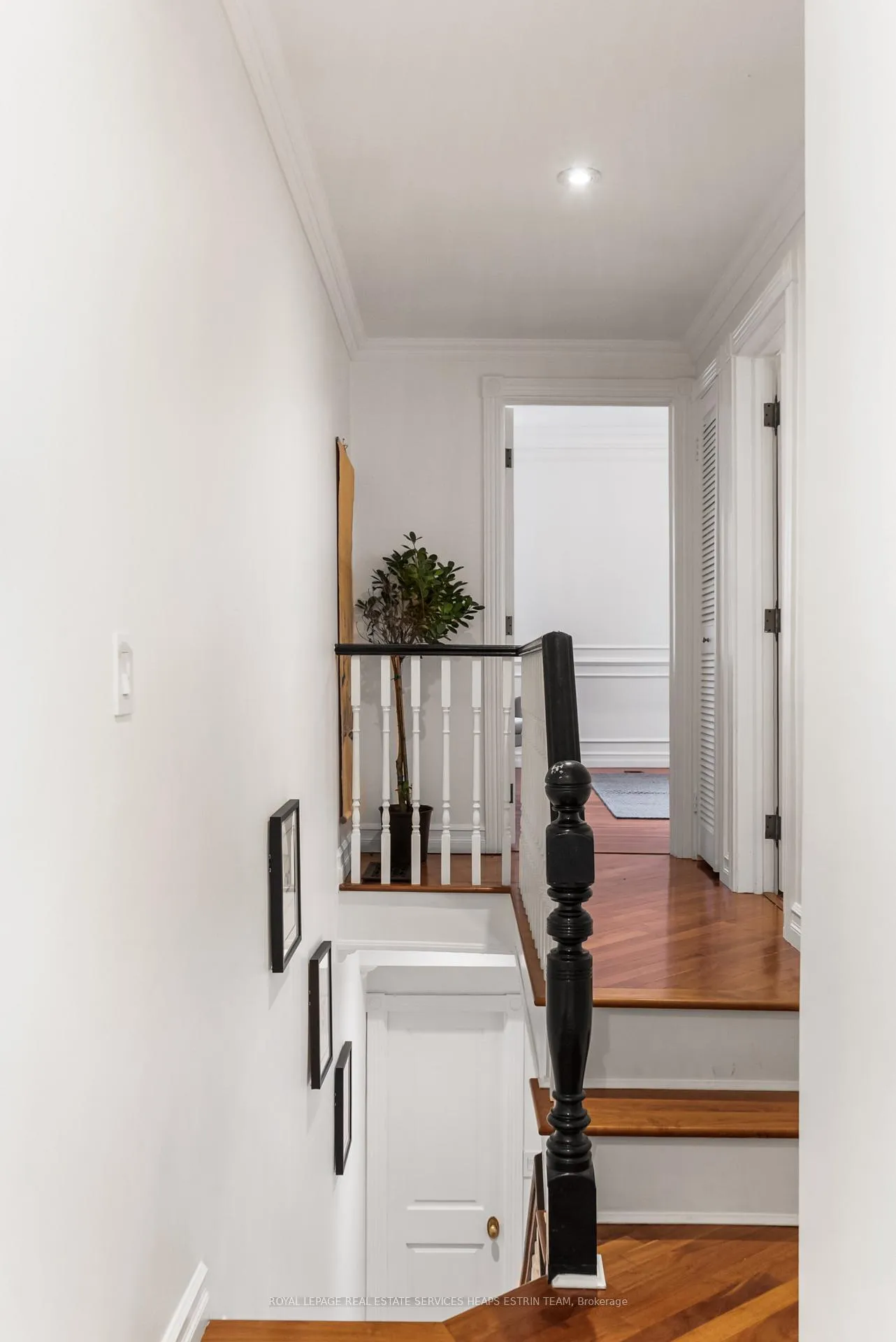 Photo 22 of 31 Birch Avenue, Toronto, Yonge-St. Clair — HOMEH