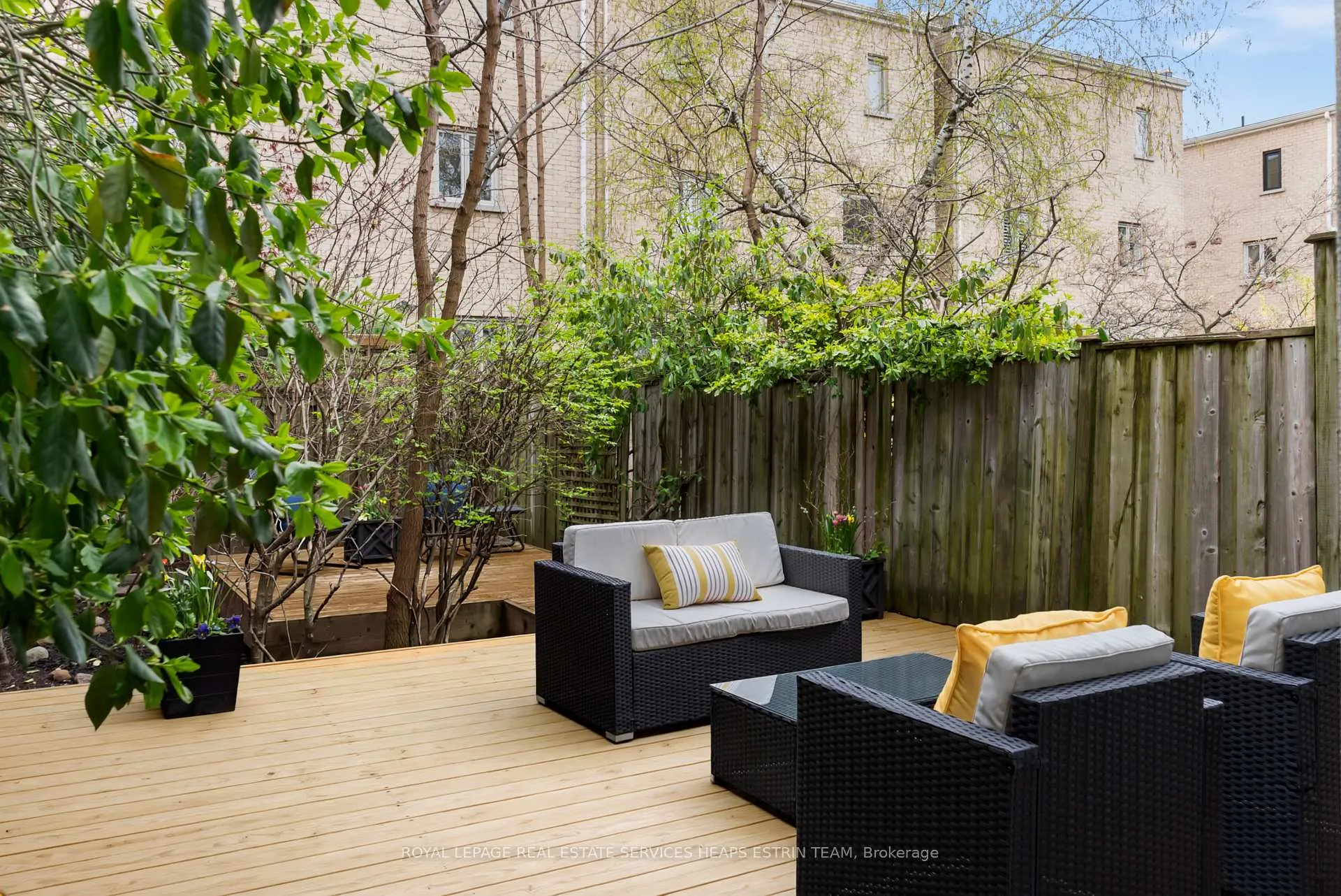 Photo 32 of 31 Birch Avenue, Toronto, Yonge-St. Clair — HOMEH