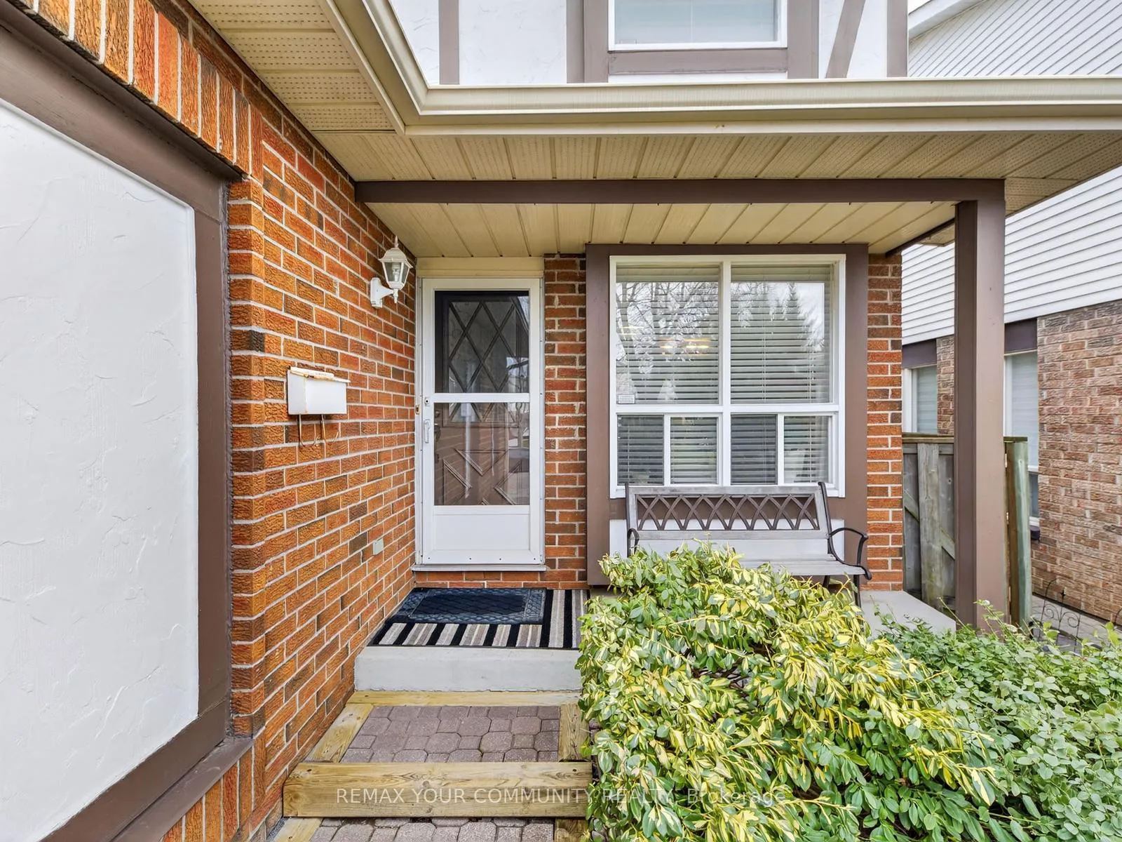 Photo 3 of 77 Oakhaven Drive, Scarborough, Milliken — HOMEH