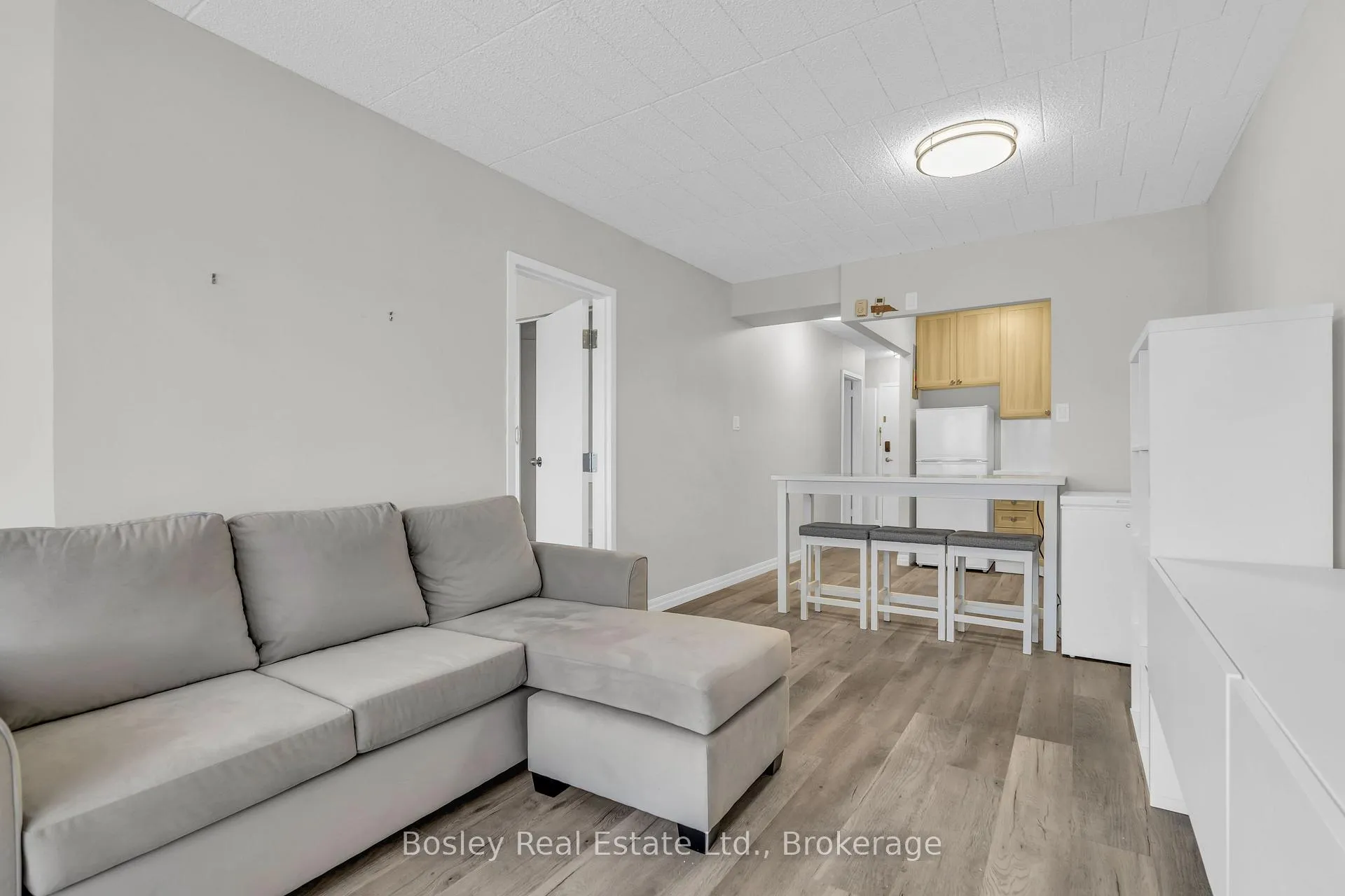 Photo 8 of Unit 507, 91 Conroy Crescent, Guelph, Dovercliffe Park/Old University — HOMEH
