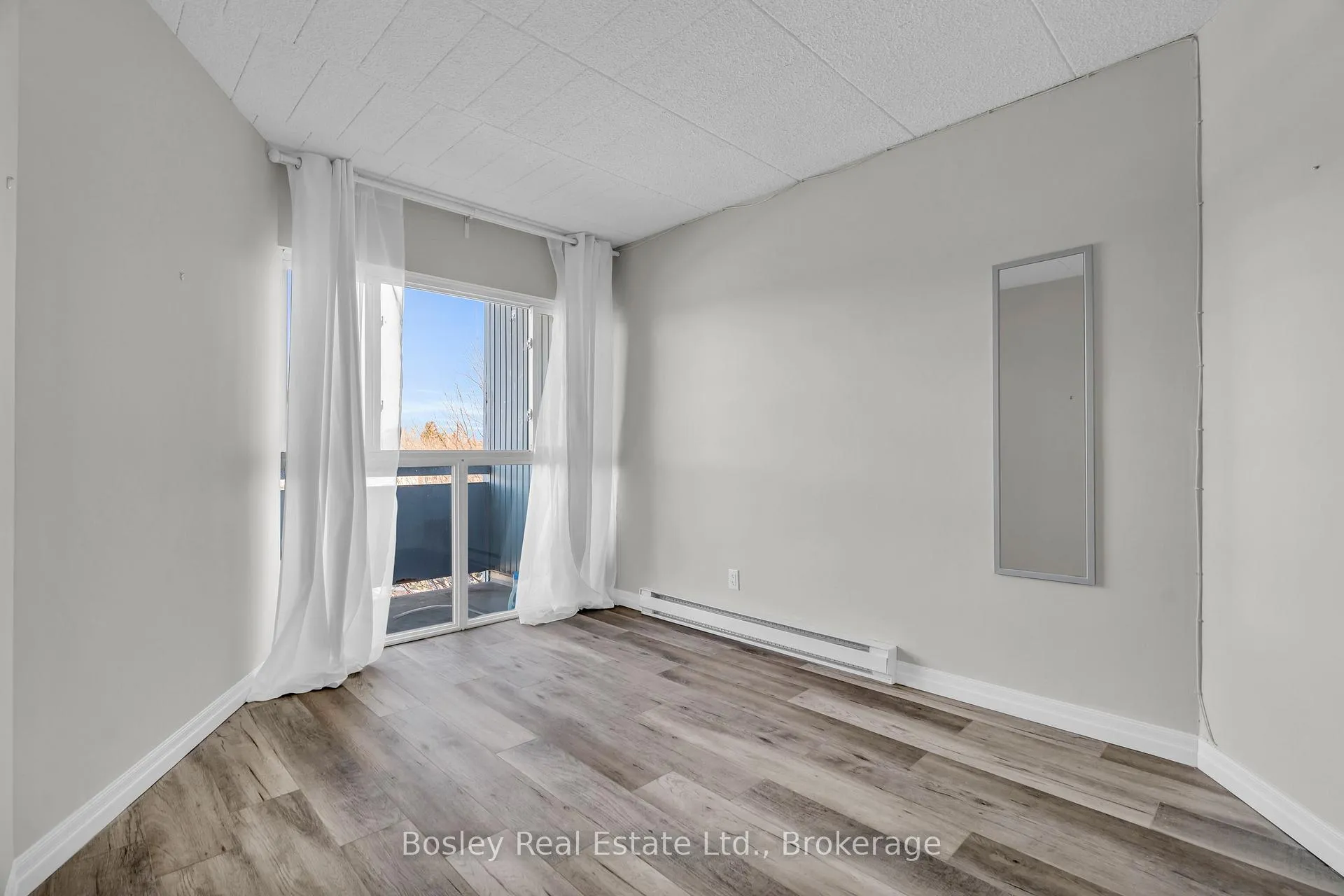 Photo 9 of Unit 507, 91 Conroy Crescent, Guelph, Dovercliffe Park/Old University — HOMEH