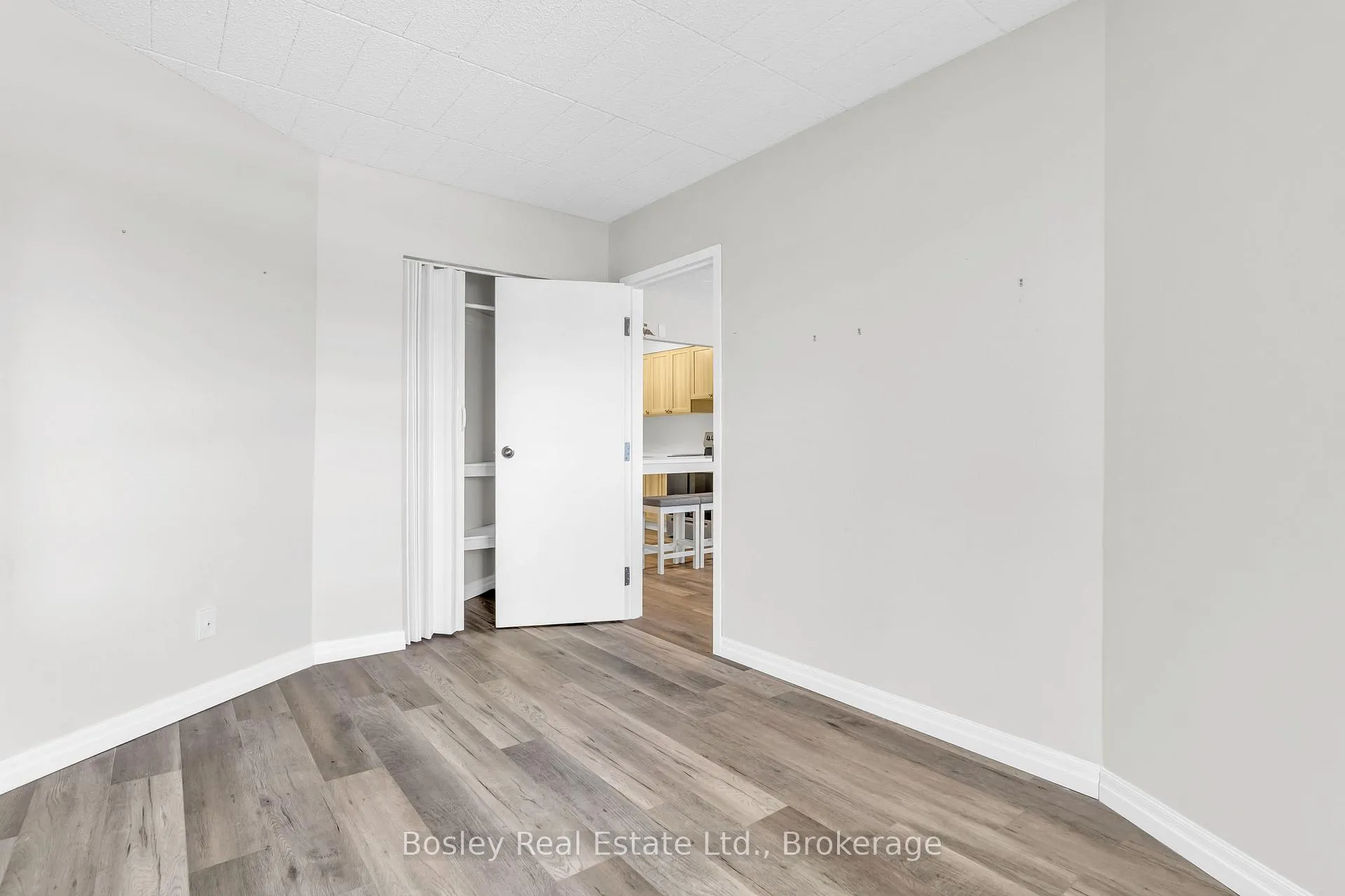 Photo 10 of Unit 507, 91 Conroy Crescent, Guelph, Dovercliffe Park/Old University — HOMEH