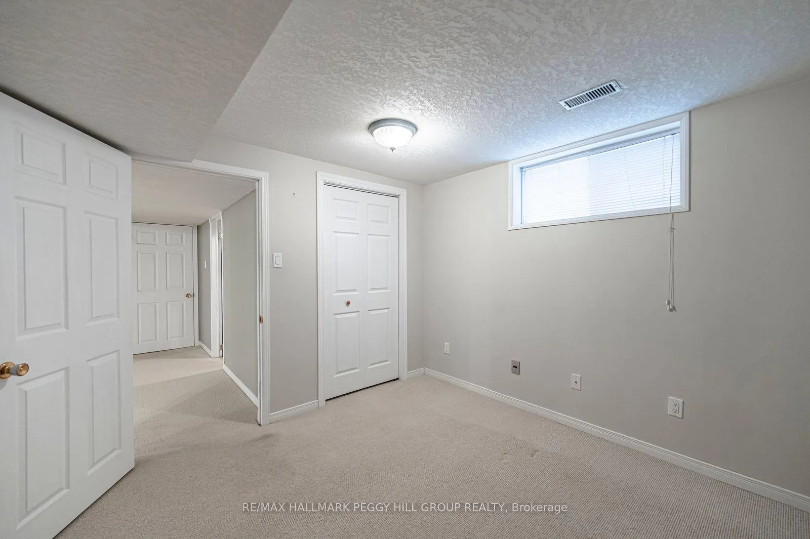 Photo 12 of 1 Michael Crescent, Barrie, East Bayfield — HOMEH