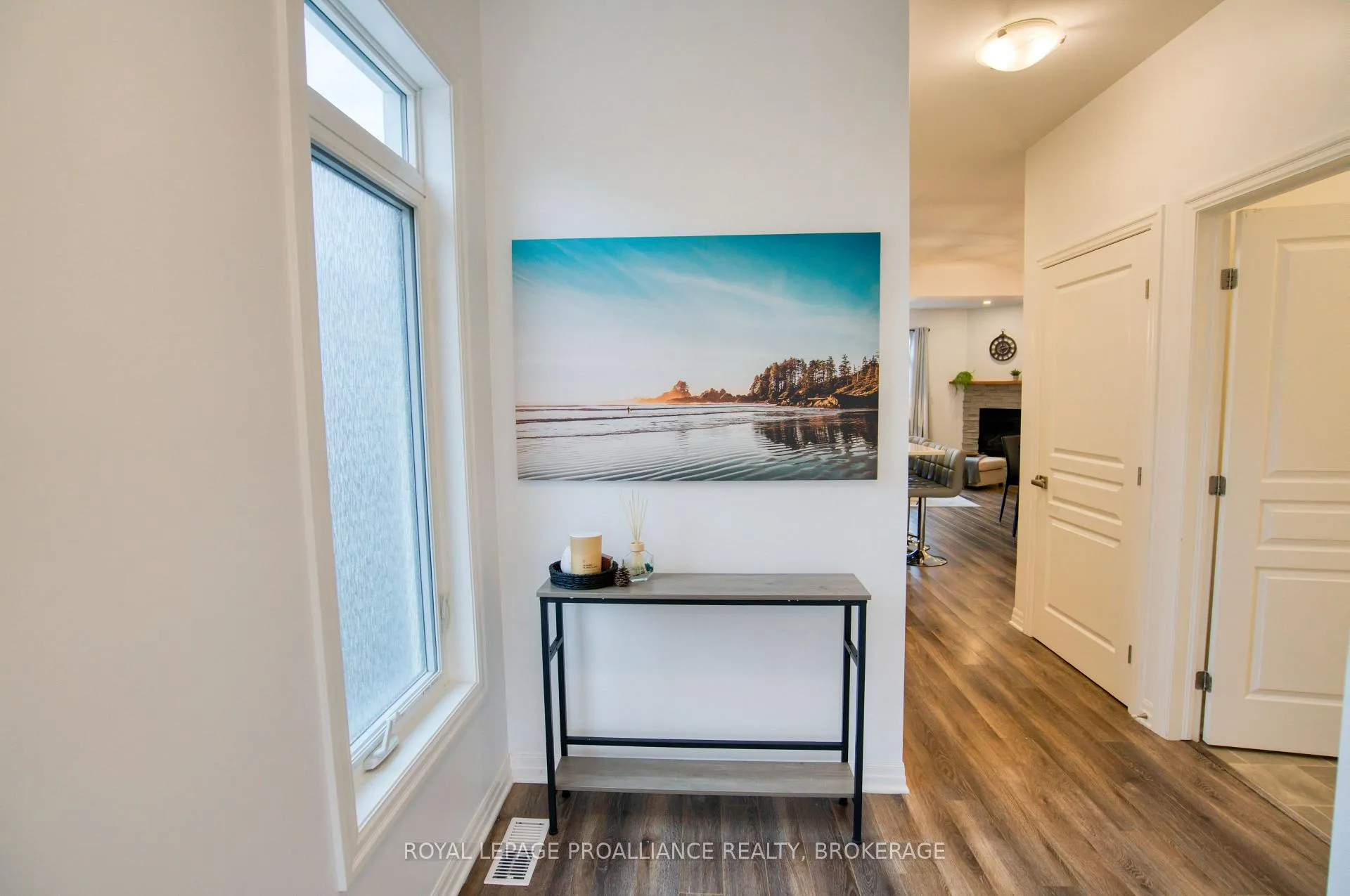 Photo 4 of 938 Riverview Way, Kingston, Kingston East (Incl Barret Crt) — HOMEH