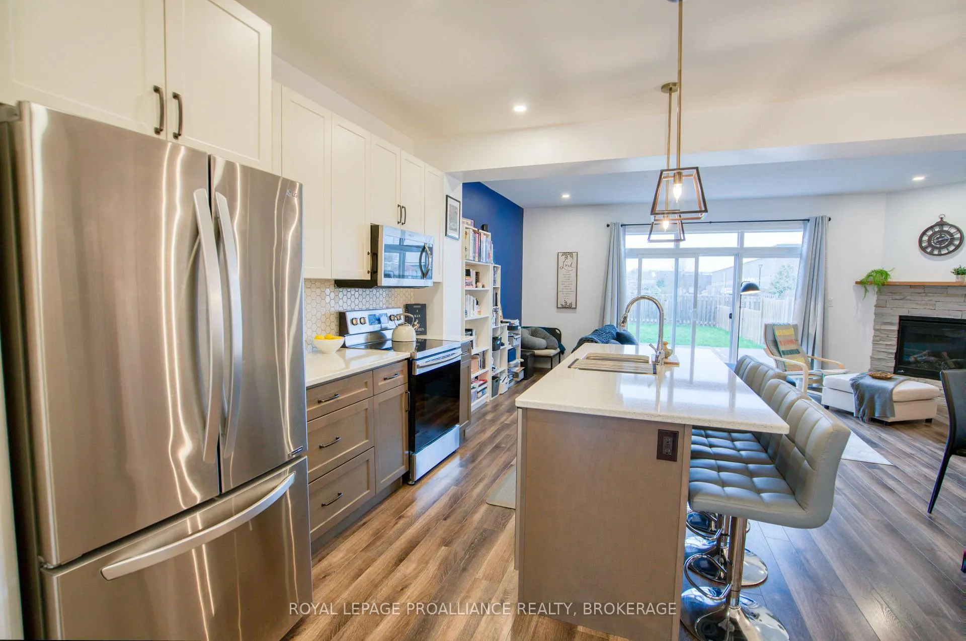 Photo 7 of 938 Riverview Way, Kingston, Kingston East (Incl Barret Crt) — HOMEH