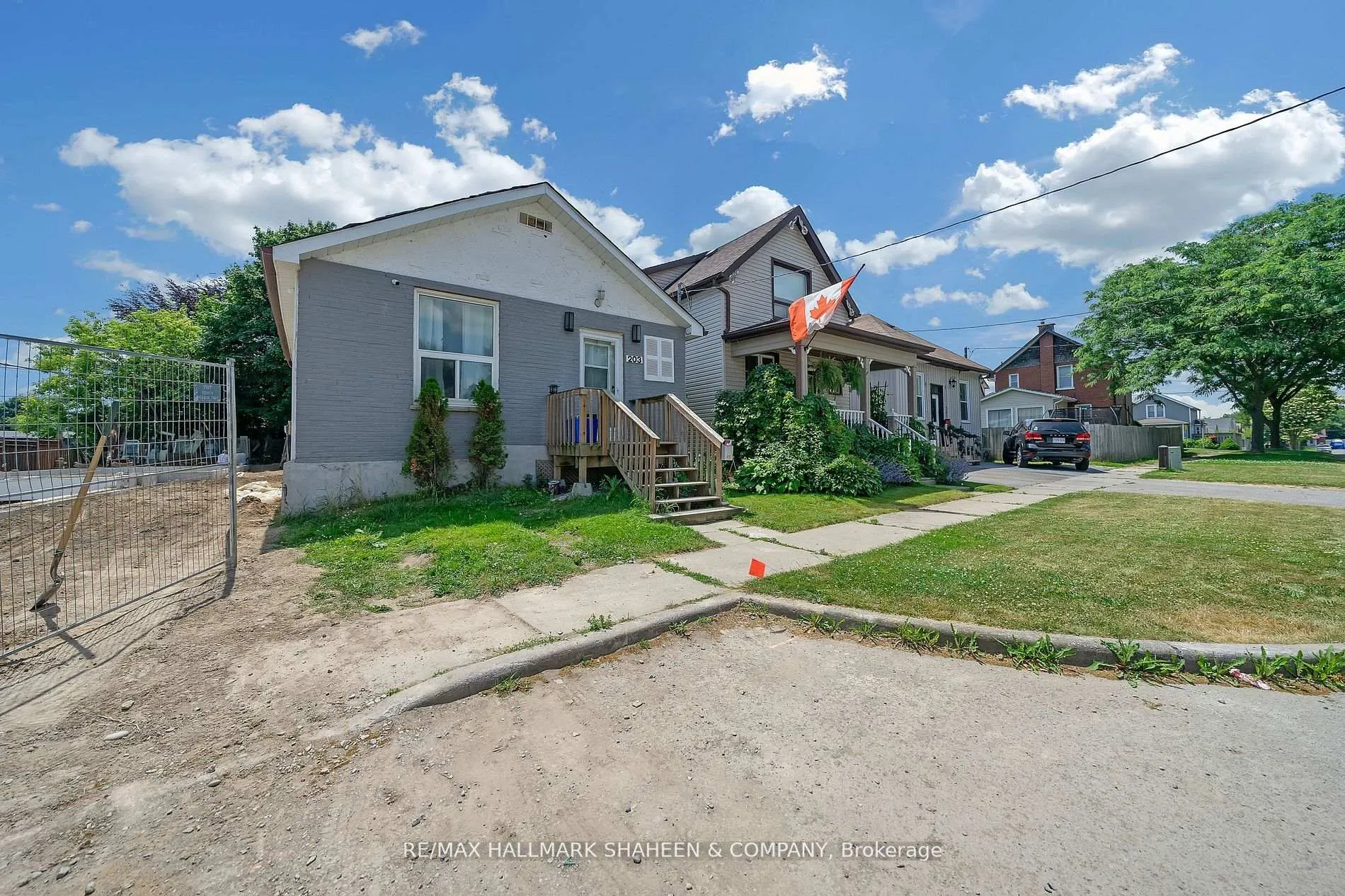 Photo 1 of 203 Quebec Street, Oshawa, Vanier — HOMEH