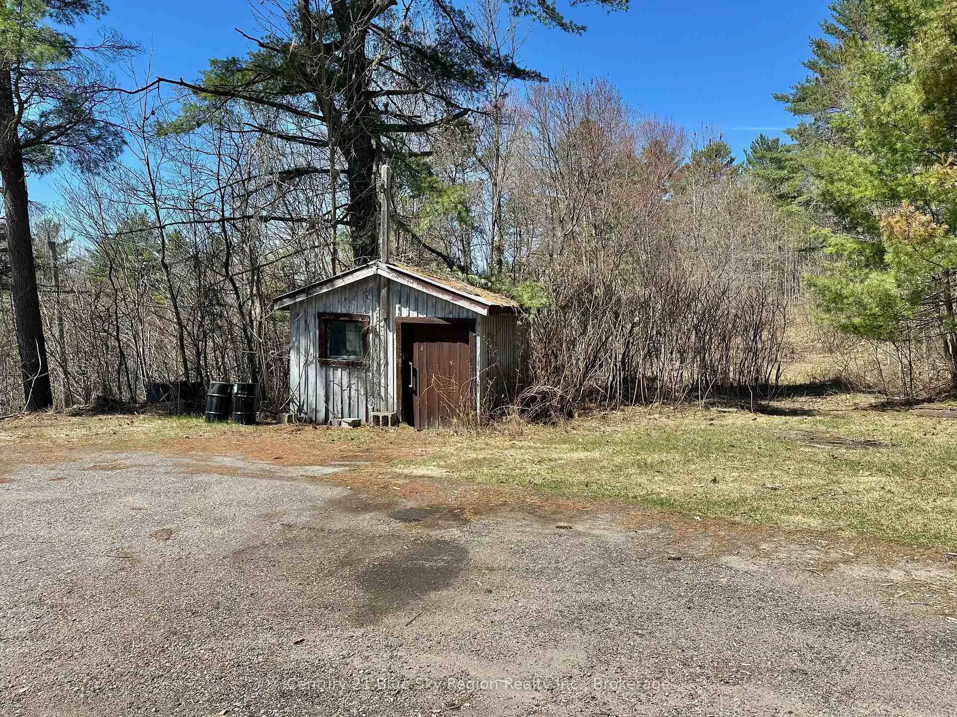 Photo 29 of 119 Moosehead Road, Mattawan — HOMEH