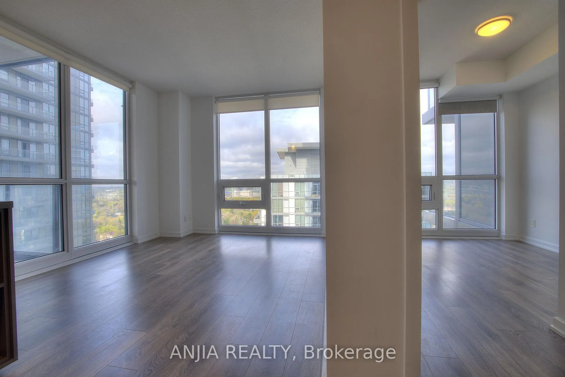 Photo 3 of Unit 1304, 56 Forest Manor Road, North York, Henry Farm — HOMEH