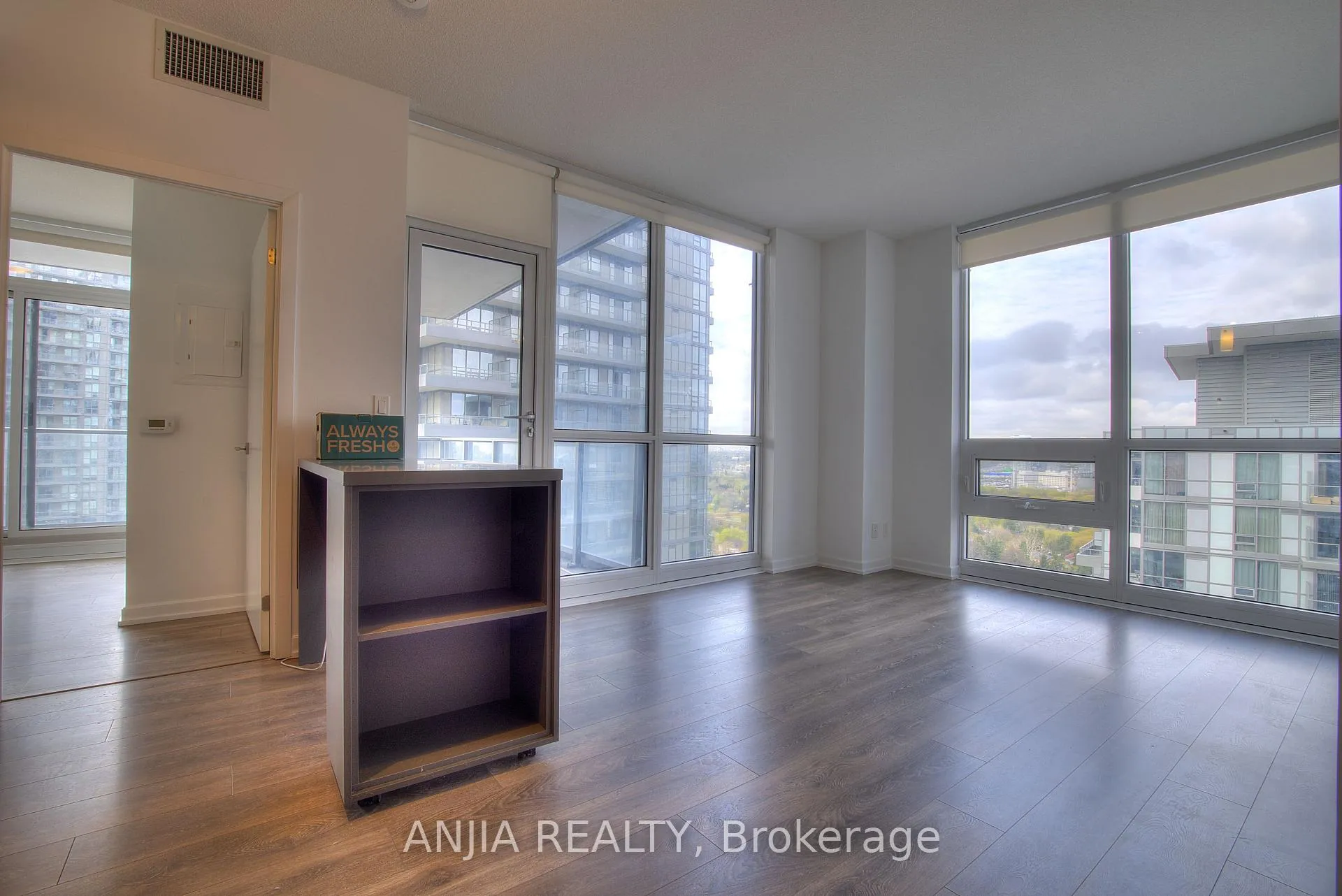 Photo 5 of Unit 1304, 56 Forest Manor Road, North York, Henry Farm — HOMEH