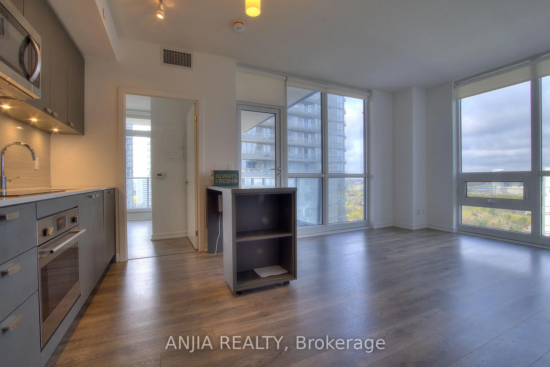 Photo 15 of Unit 1304, 56 Forest Manor Road, North York, Henry Farm — HOMEH