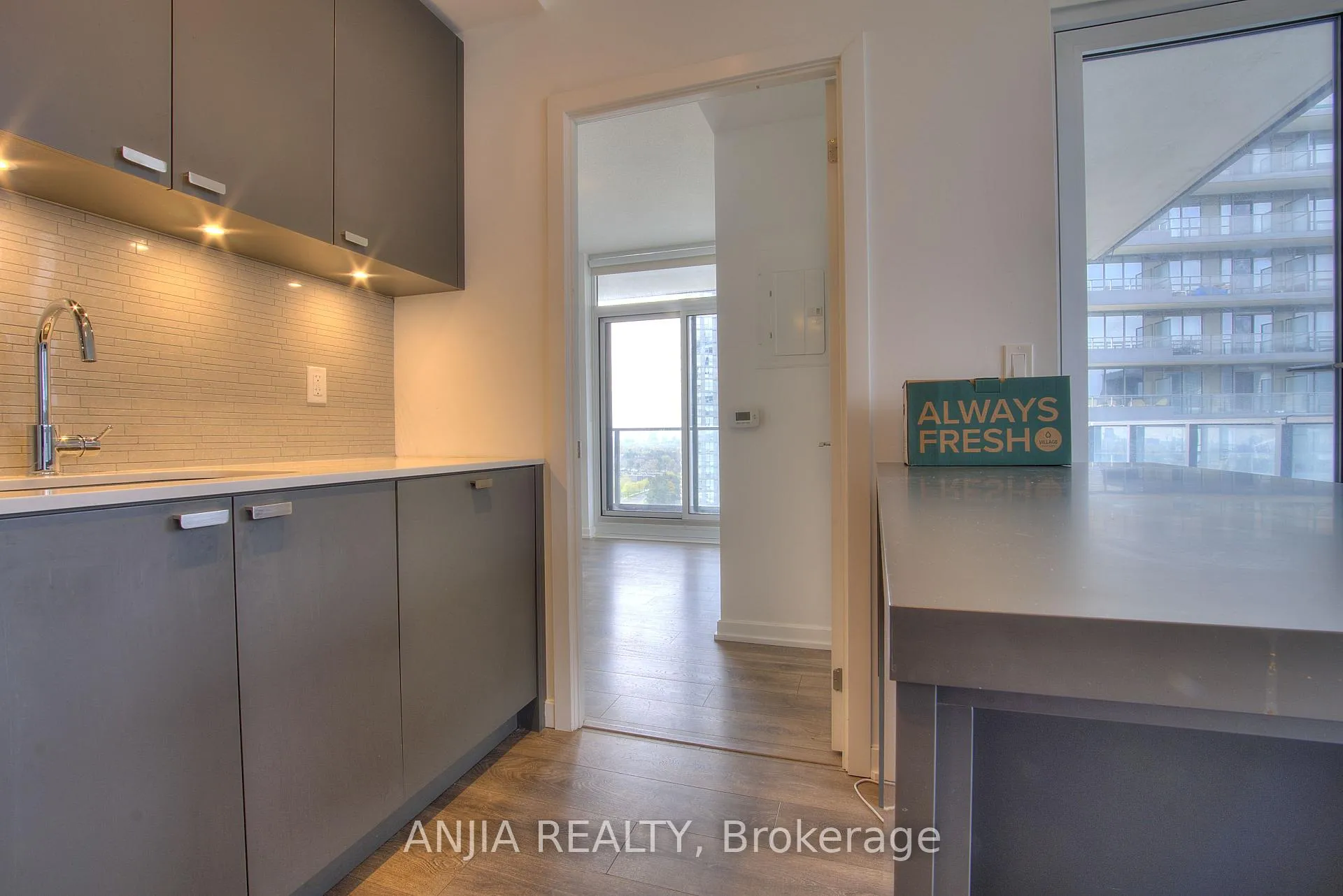Photo 17 of Unit 1304, 56 Forest Manor Road, North York, Henry Farm — HOMEH