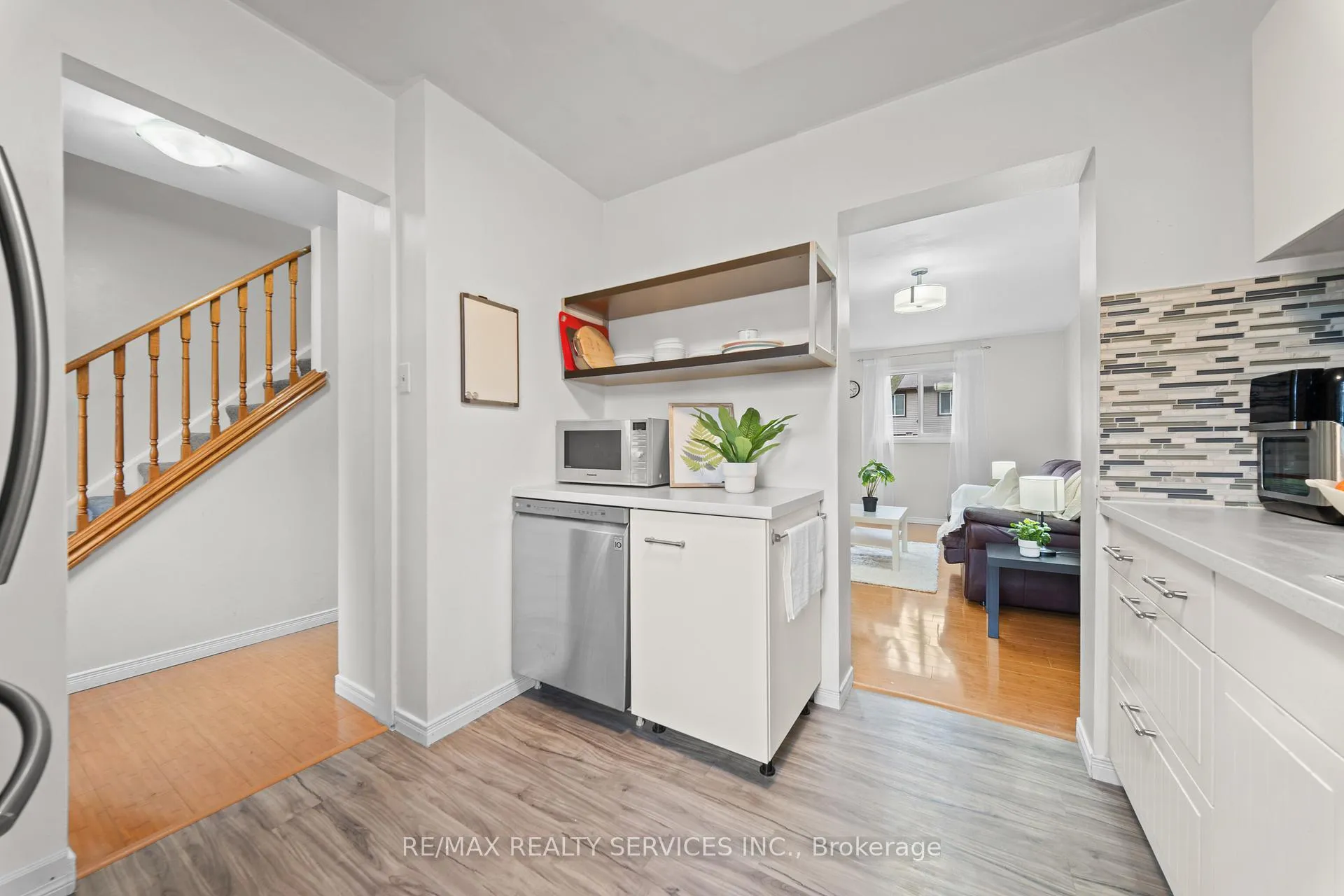 Photo 13 of Unit 107, 45 Hansen Road N, Brampton, Madoc — HOMEH