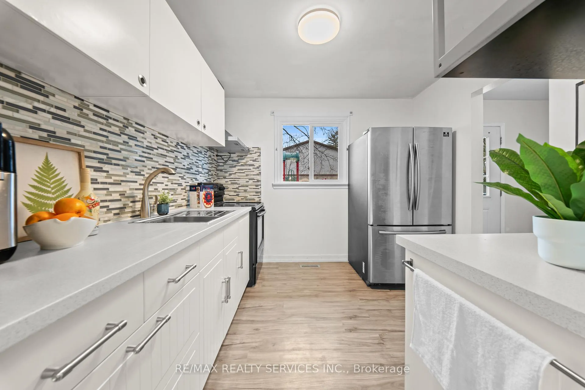 Photo 14 of Unit 107, 45 Hansen Road N, Brampton, Madoc — HOMEH