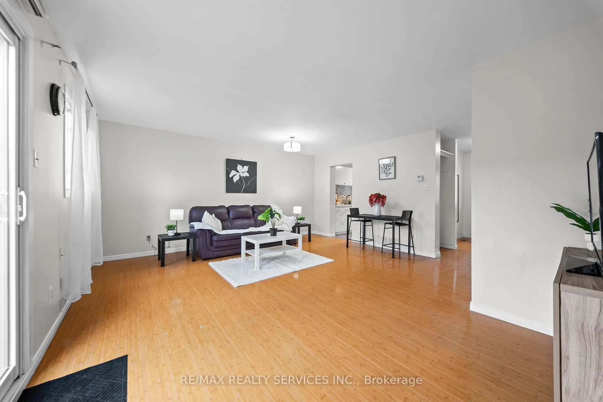 Photo 16 of Unit 107, 45 Hansen Road N, Brampton, Madoc — HOMEH