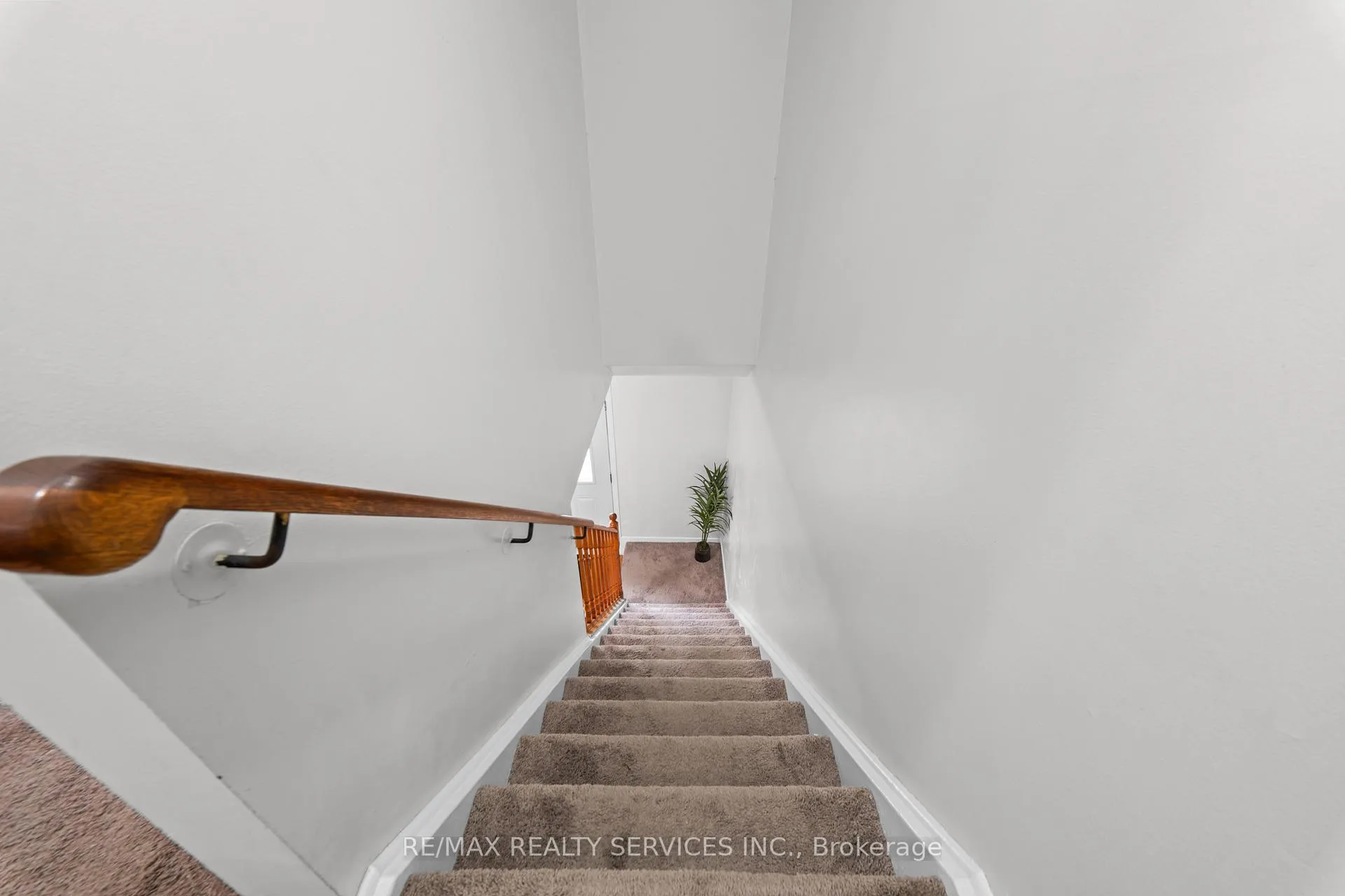 Photo 22 of Unit 107, 45 Hansen Road N, Brampton, Madoc — HOMEH